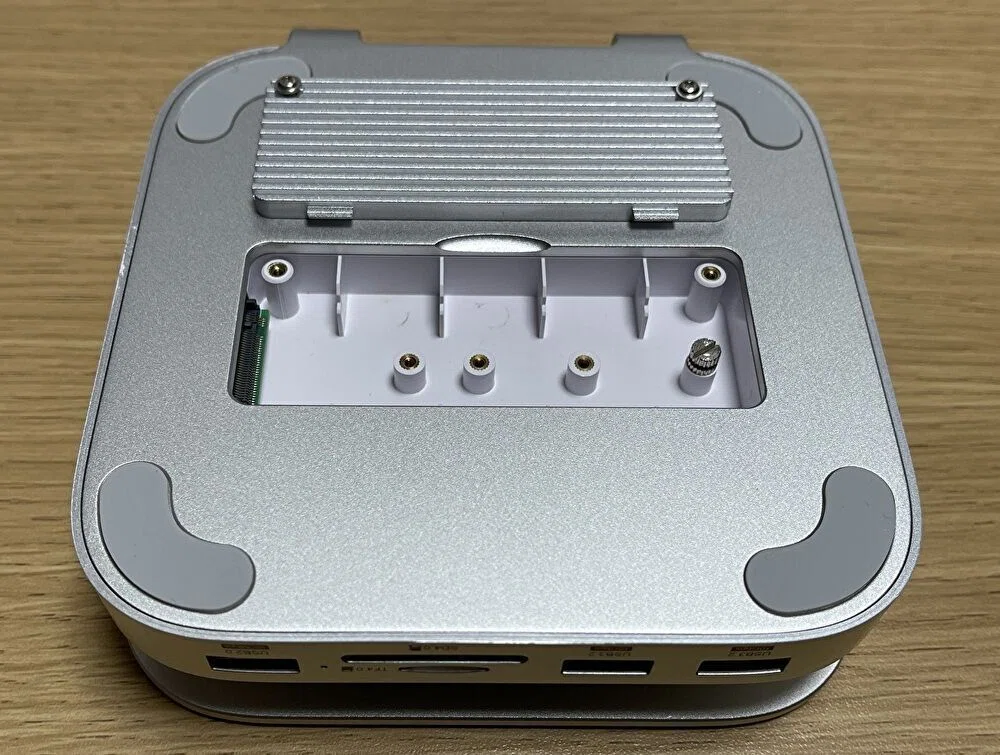 M4 Mac mini、40Gbps ドッキングステーション。同筐体下位モデル