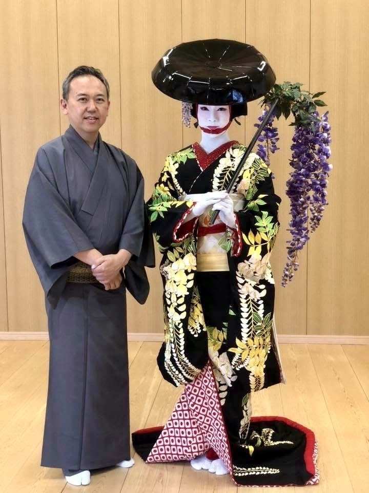 日本伝統衣裳　第二巻　前田家伝来衣装 日本伝統衣裳 第二巻 前田家伝来衣装