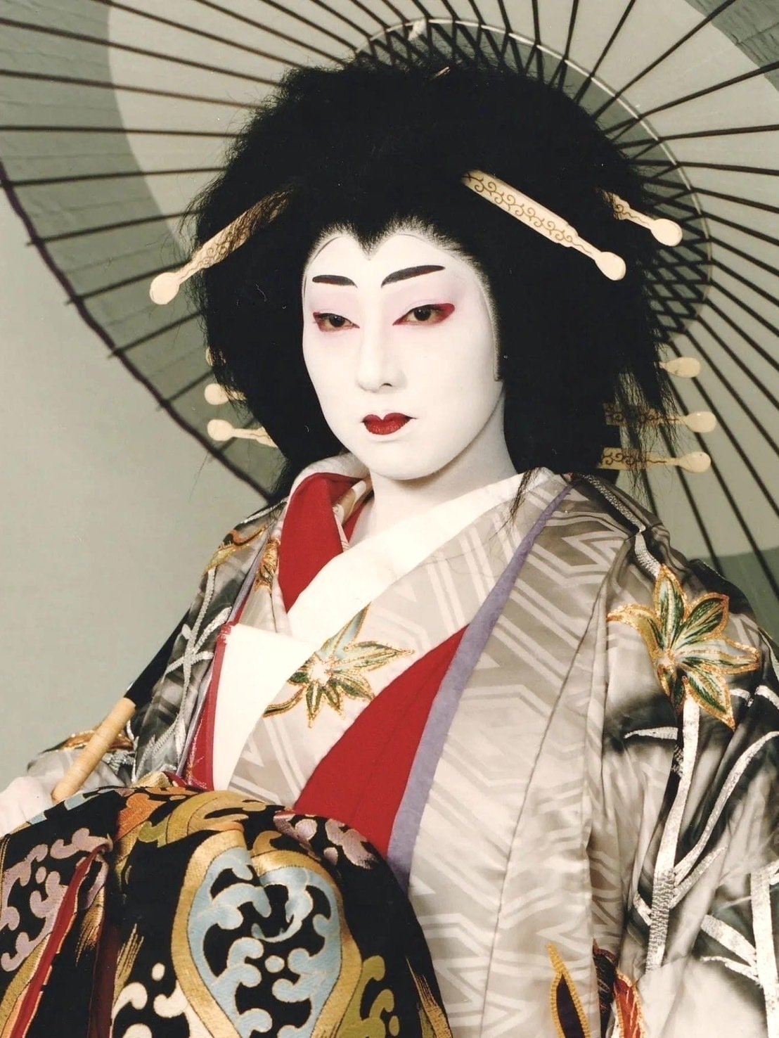 日本伝統衣裳　第二巻　前田家伝来衣装 企画展「前田家伝来 夏衣裳と調度展」 – Japan Textile News