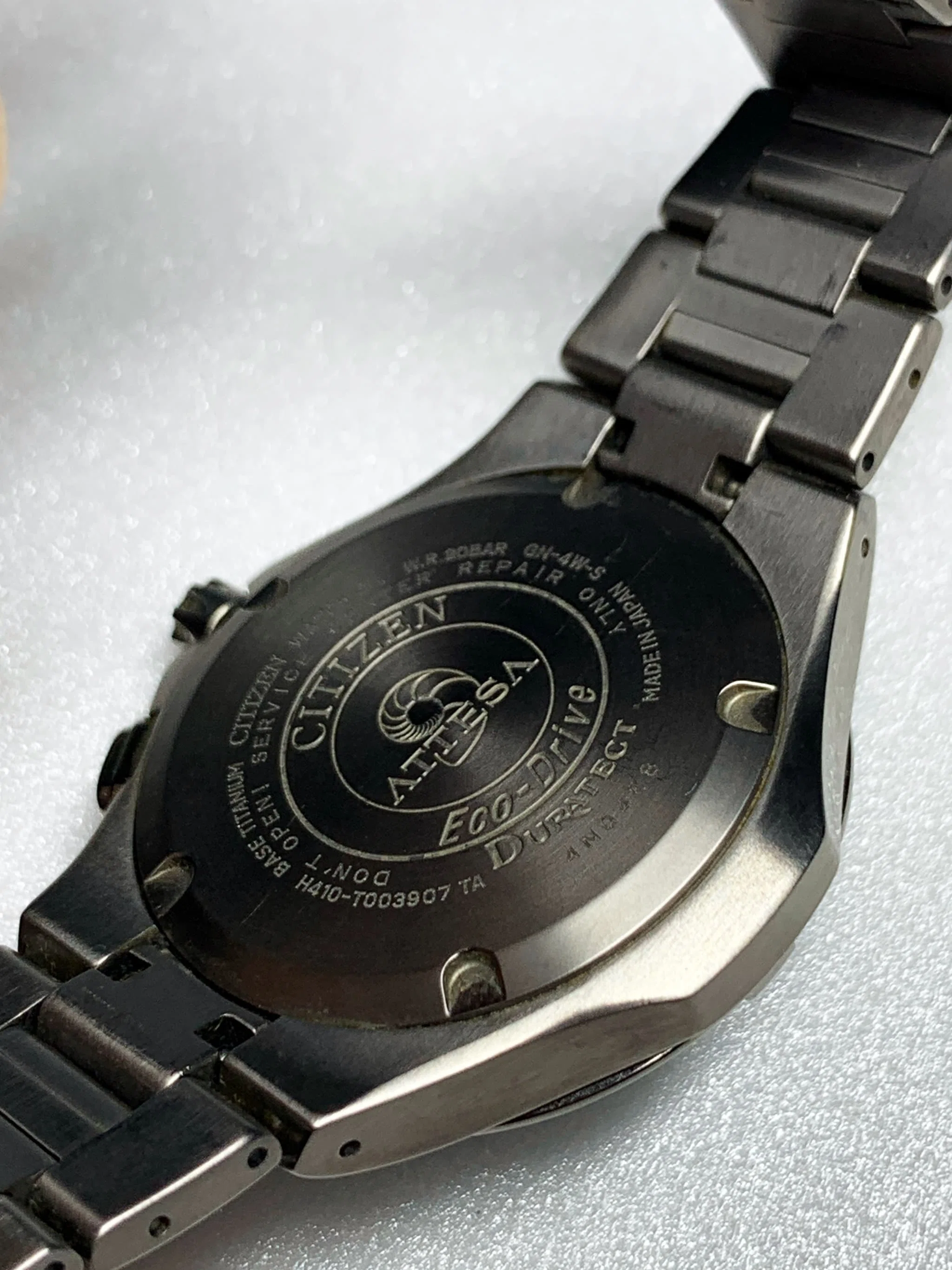 20年動くソーラー時計がすごい！ シチズン アテッサとカシオG-SHOCKの