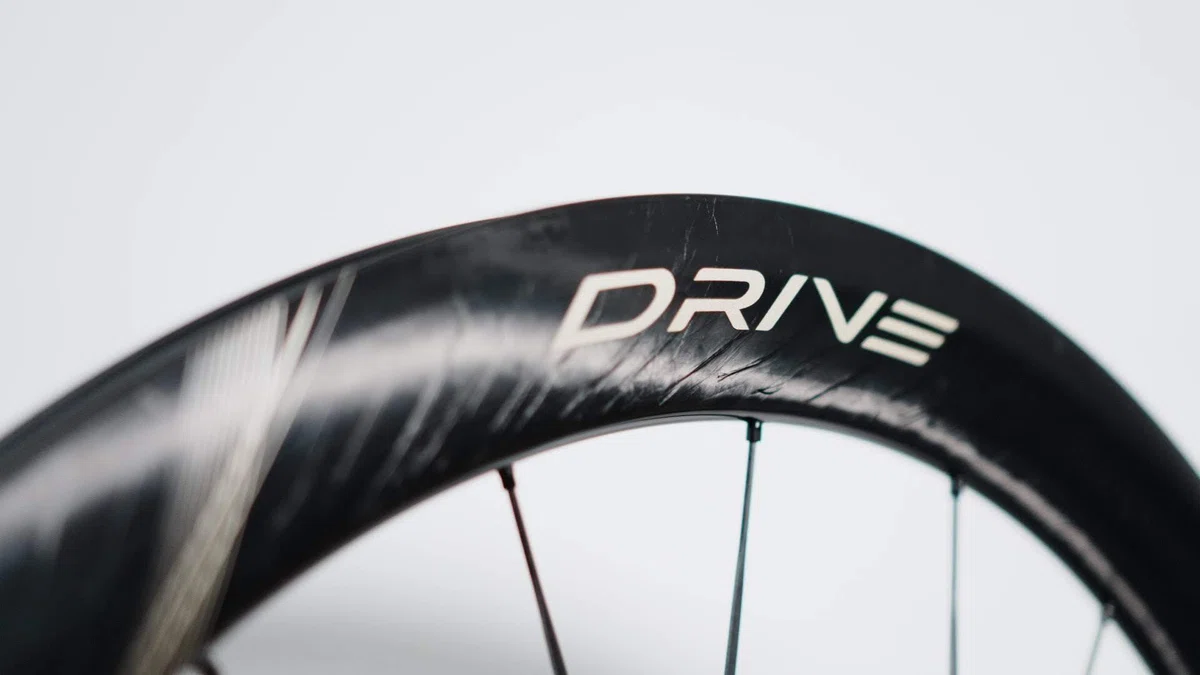 エリートホイール新型DriveⅡというカーボンホイールについて｜コンポ 