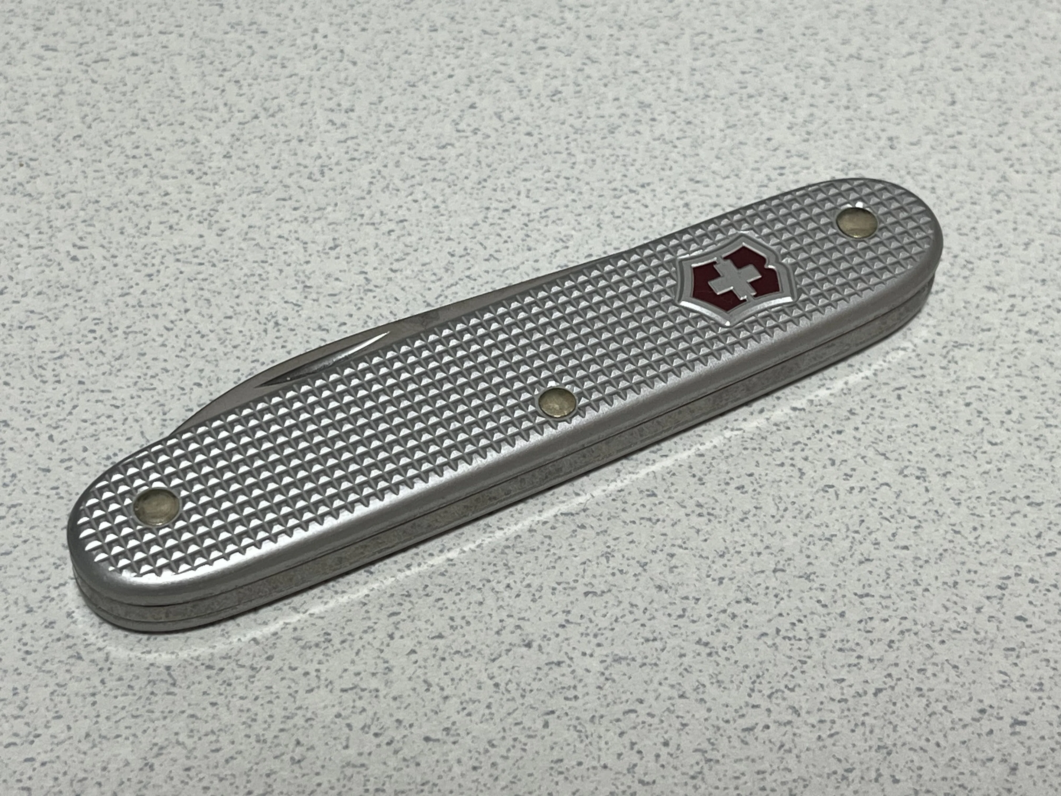 Victorinoxビクトリノックススイスアーミーナイフ旧ロゴカデットAL ナイフ スイスアーミー 1 VICTORINOX Swiss Army 1 0.8000.26