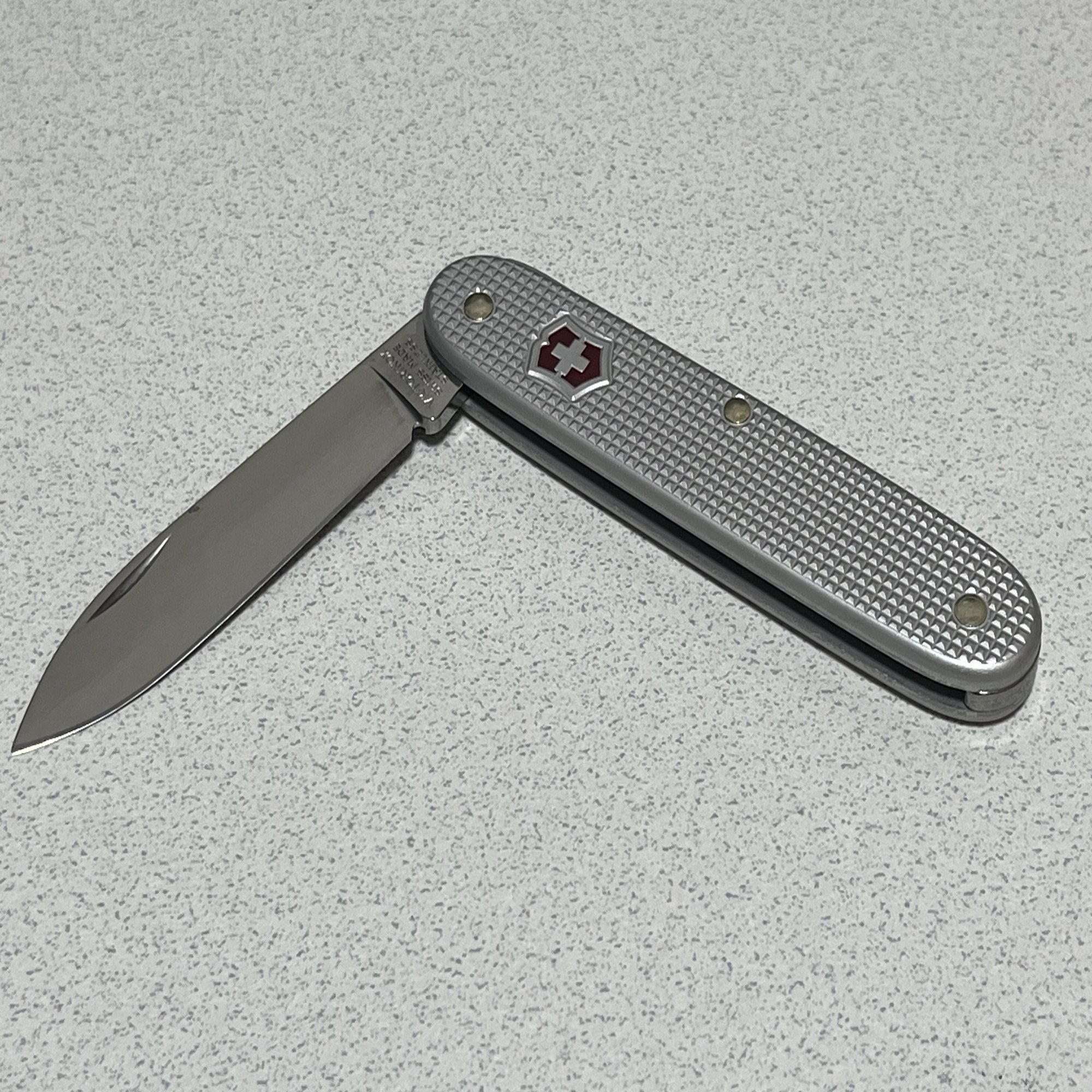 VICTORINOX スイスアーミー1【好きなナイフ】｜はしらい