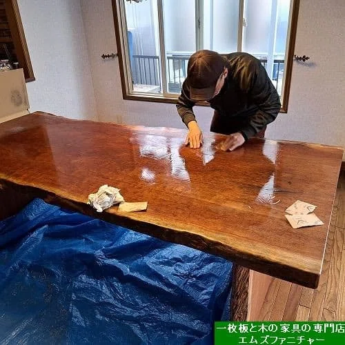 38,一枚板テーブルの汚れをそこそこ落とす方法のメンテナンス。｜一枚