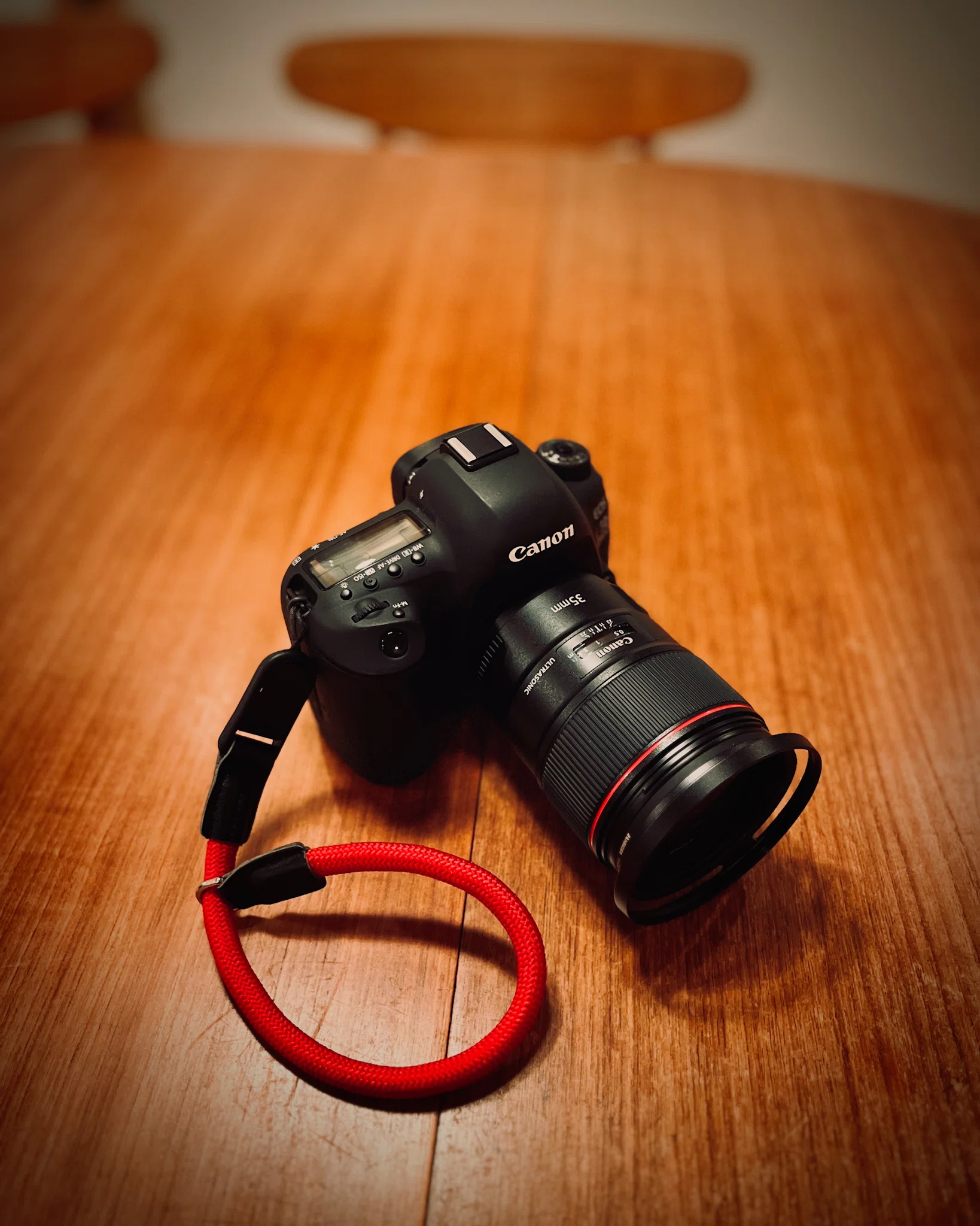 【保証2025年まで】Canon EOS 5D MARK4 ボディ Amazon.com : Canon EOS 5D Mark IV DSLR Camera (Body Only
