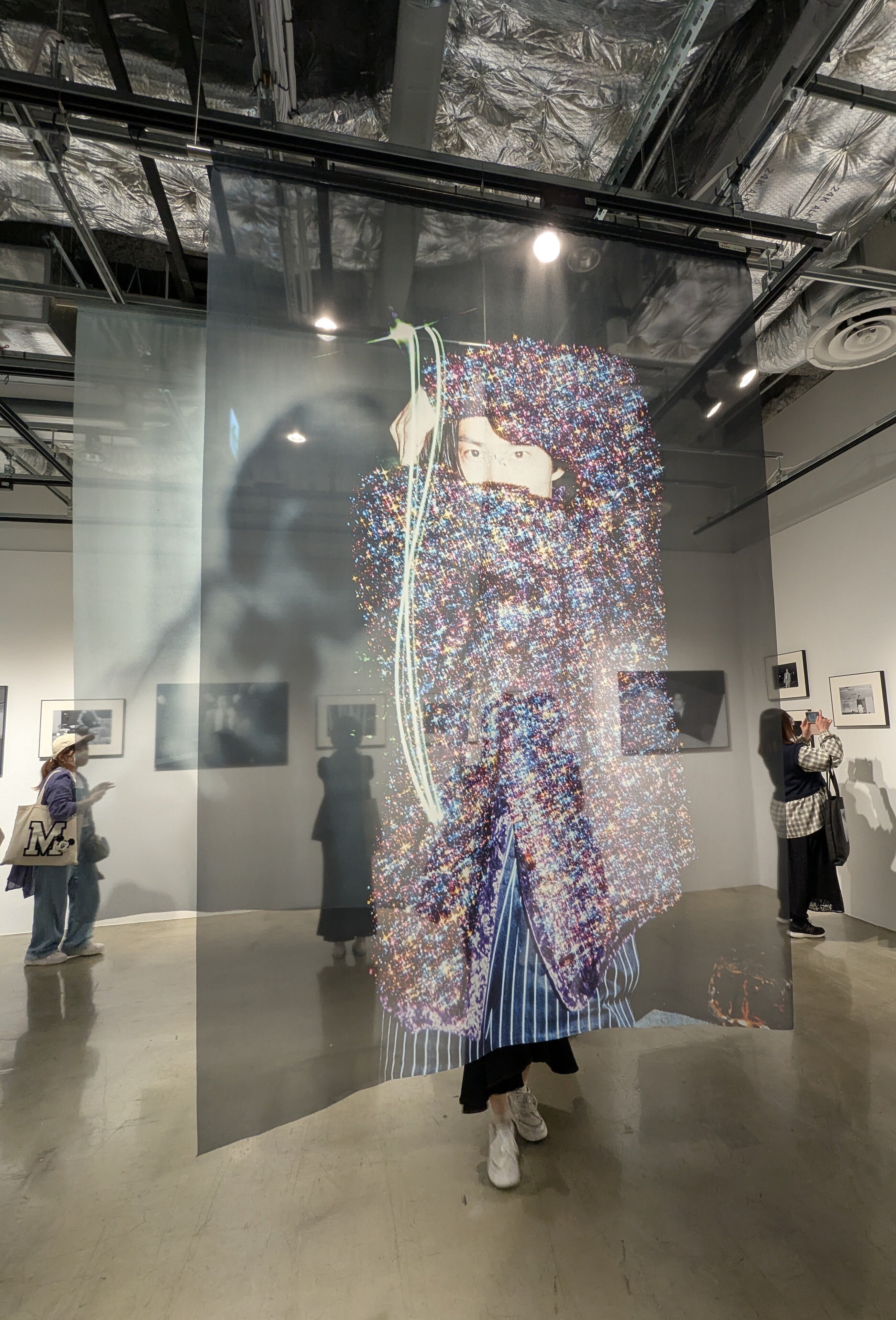三宅健 写真展 額縁 三宅健 写真展 額縁 KEN MIYAKE PHOTO EXHIBITION “THE iDOL