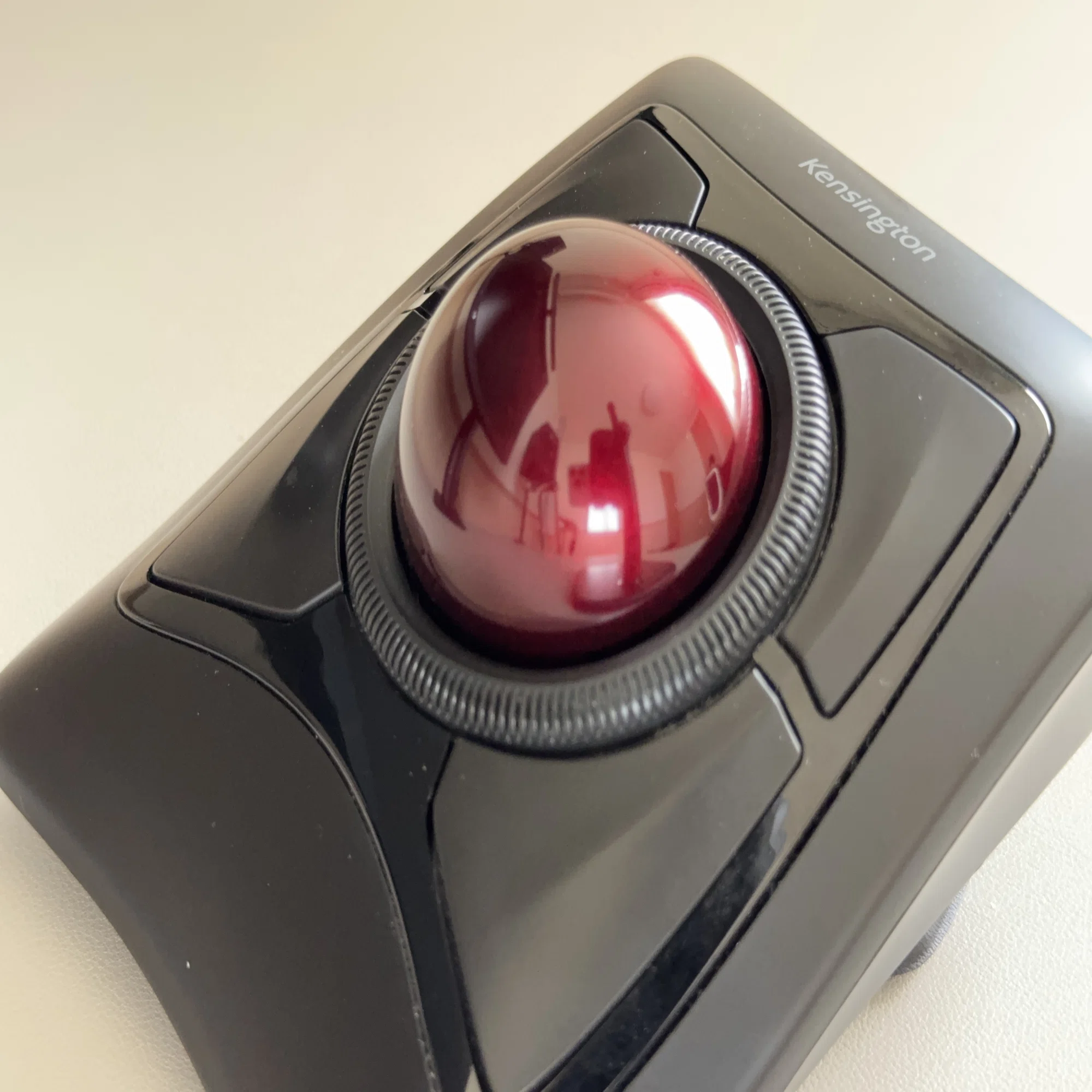 Kensington ExpertMouseの魅力を語ろう｜大玉トラックボールが最適解な 