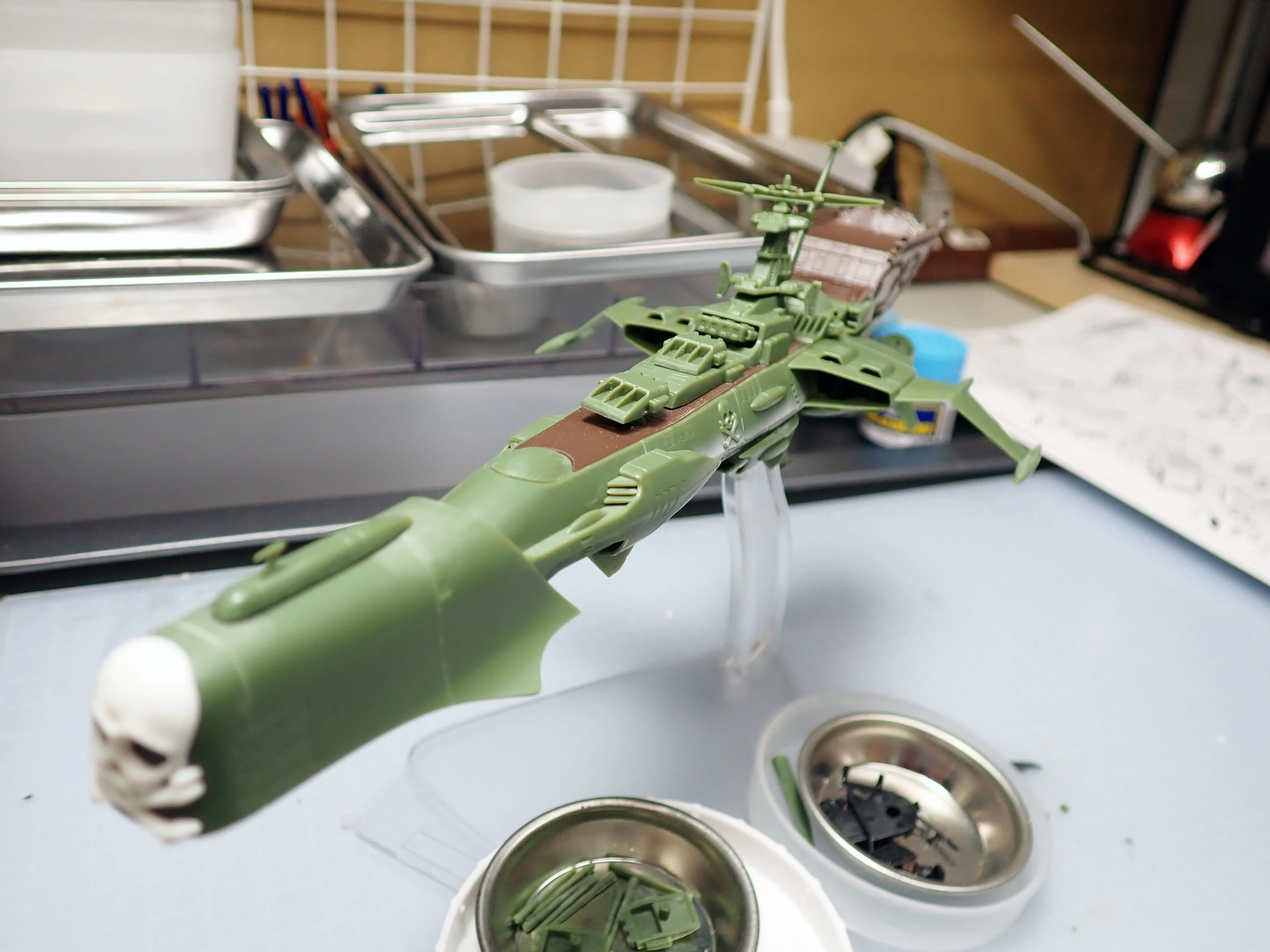 欲望の穴を空けたら満足した：1/2500 アルカディア号（組立編）｜積み