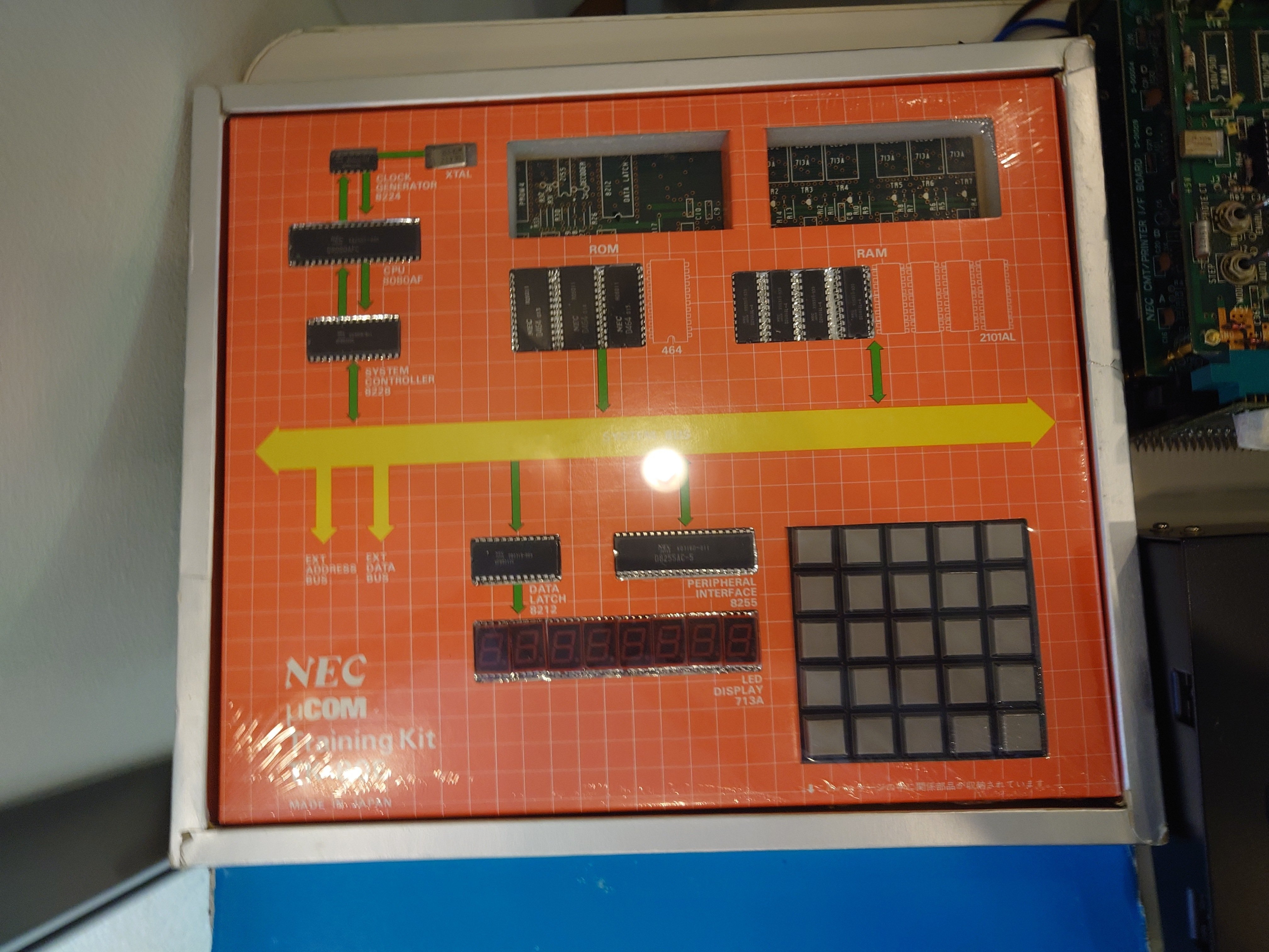 パーソナルコンピュータ PC-98シリーズ40周年のアニバーサリーモデル「LAVIE NEXTREME