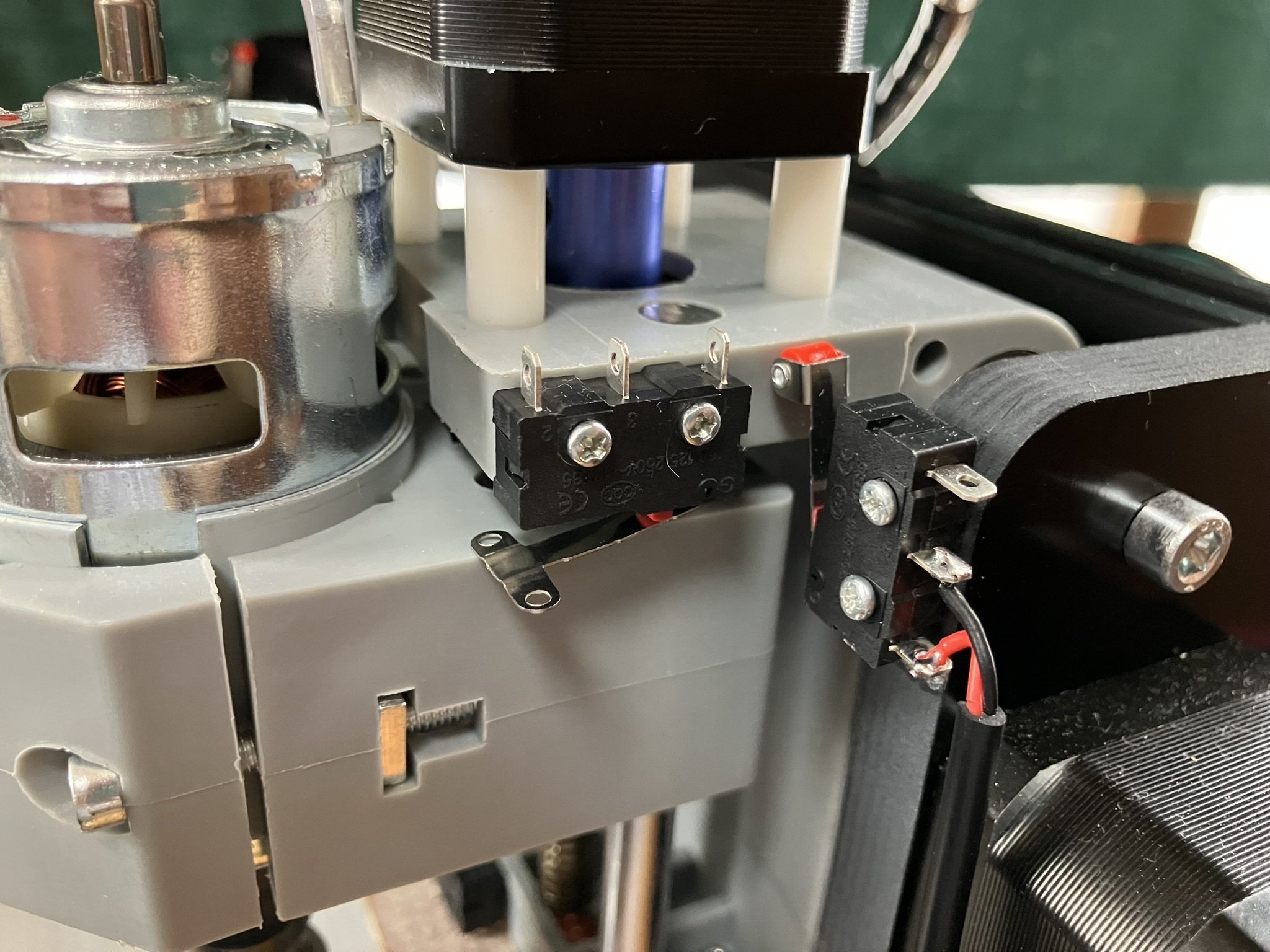 スマパチ ｅFからくりサー2R【無段階ボリューム付本体のみ⭐️送料無料！】 楽天市場】ケン付タチウオ ST-R赤 2/0 ハリス7号 船太刀魚仕掛け