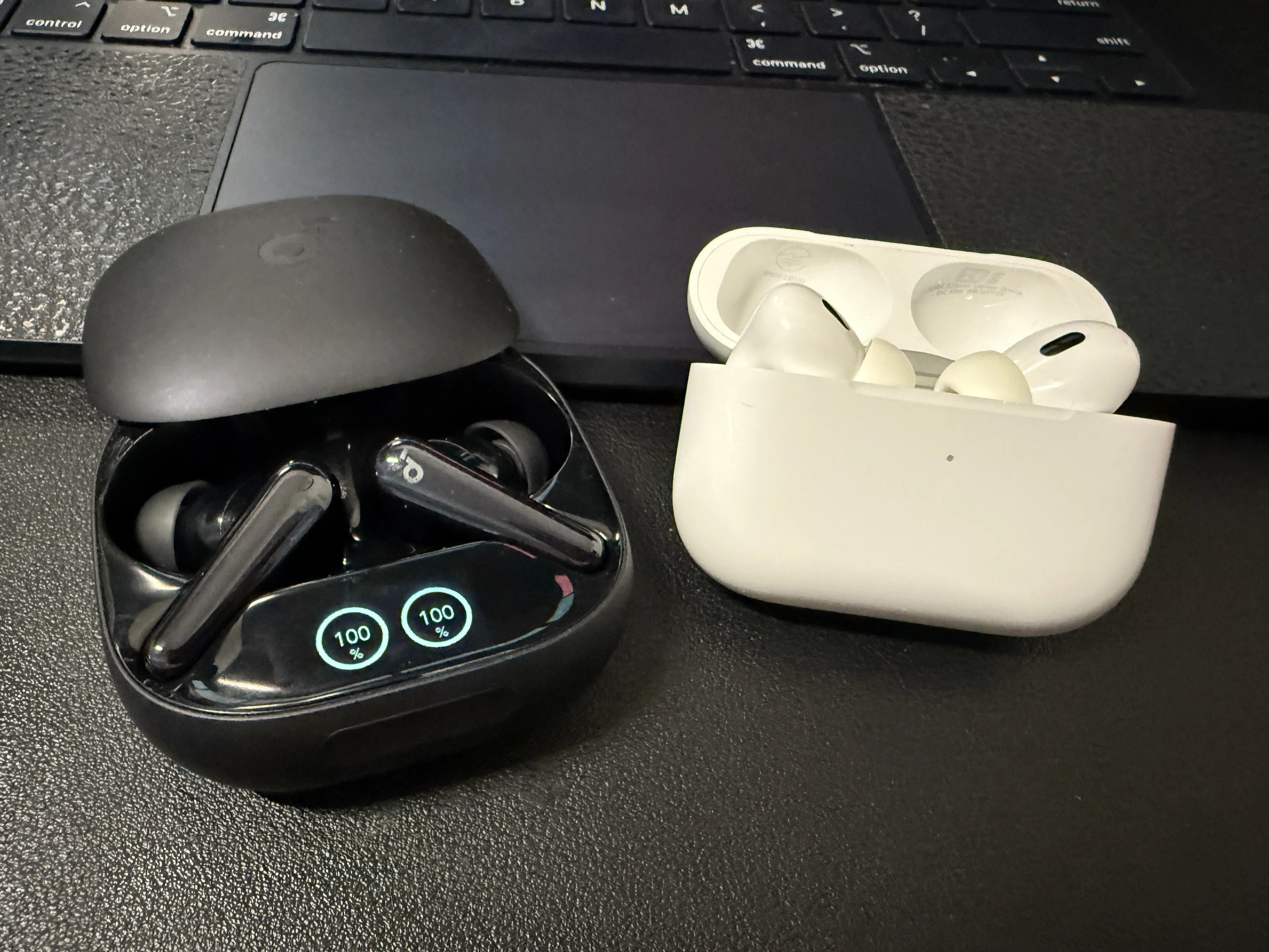 使用レビュー】AirPods Pro第2世代・ Soundcore Liberty 4 Proを比較
