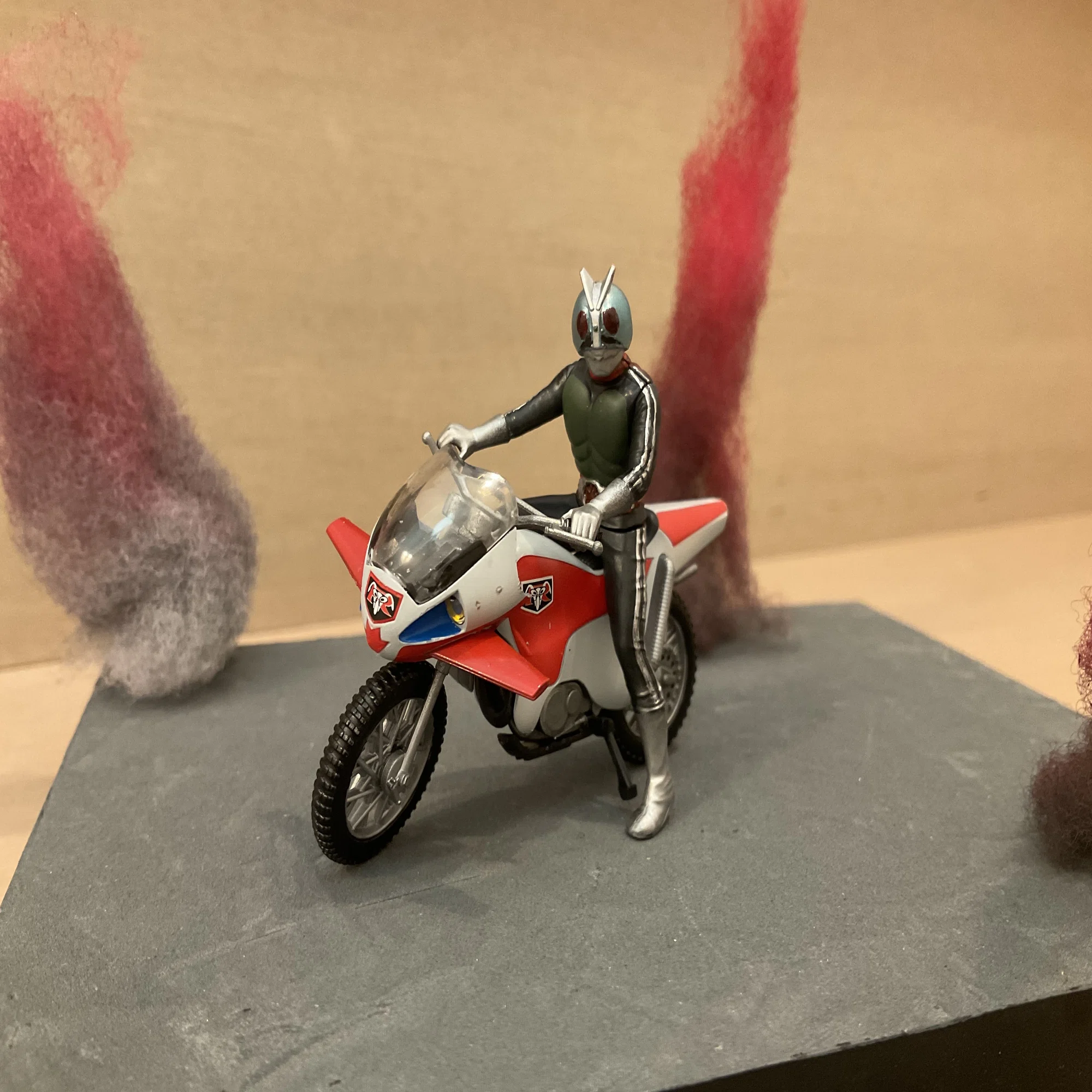 仮面ライダー メカコレ 縮尺は？｜模型アトリエ駿河 Model Atelier SURUGA