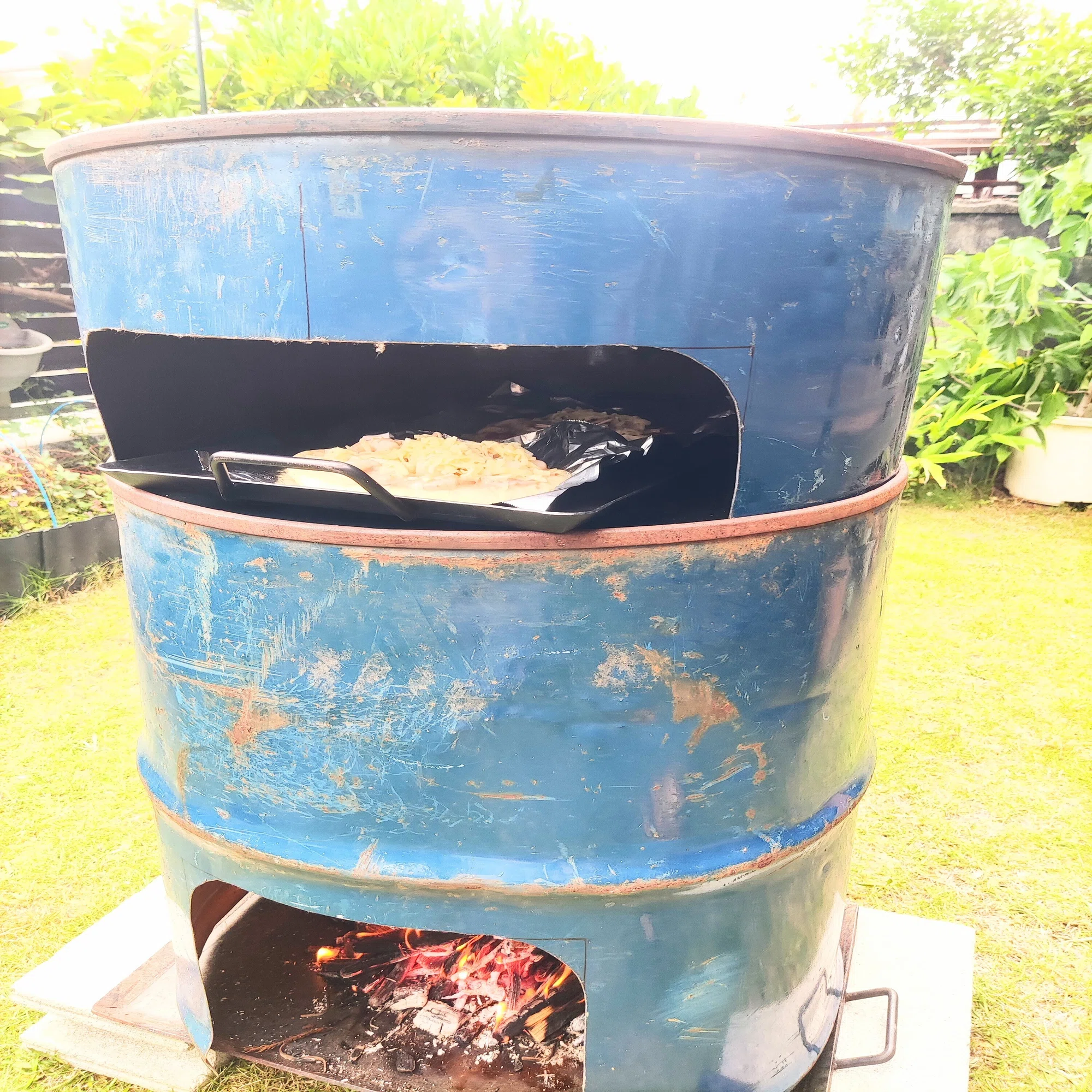 ドラム缶のピザ窯｜U.D