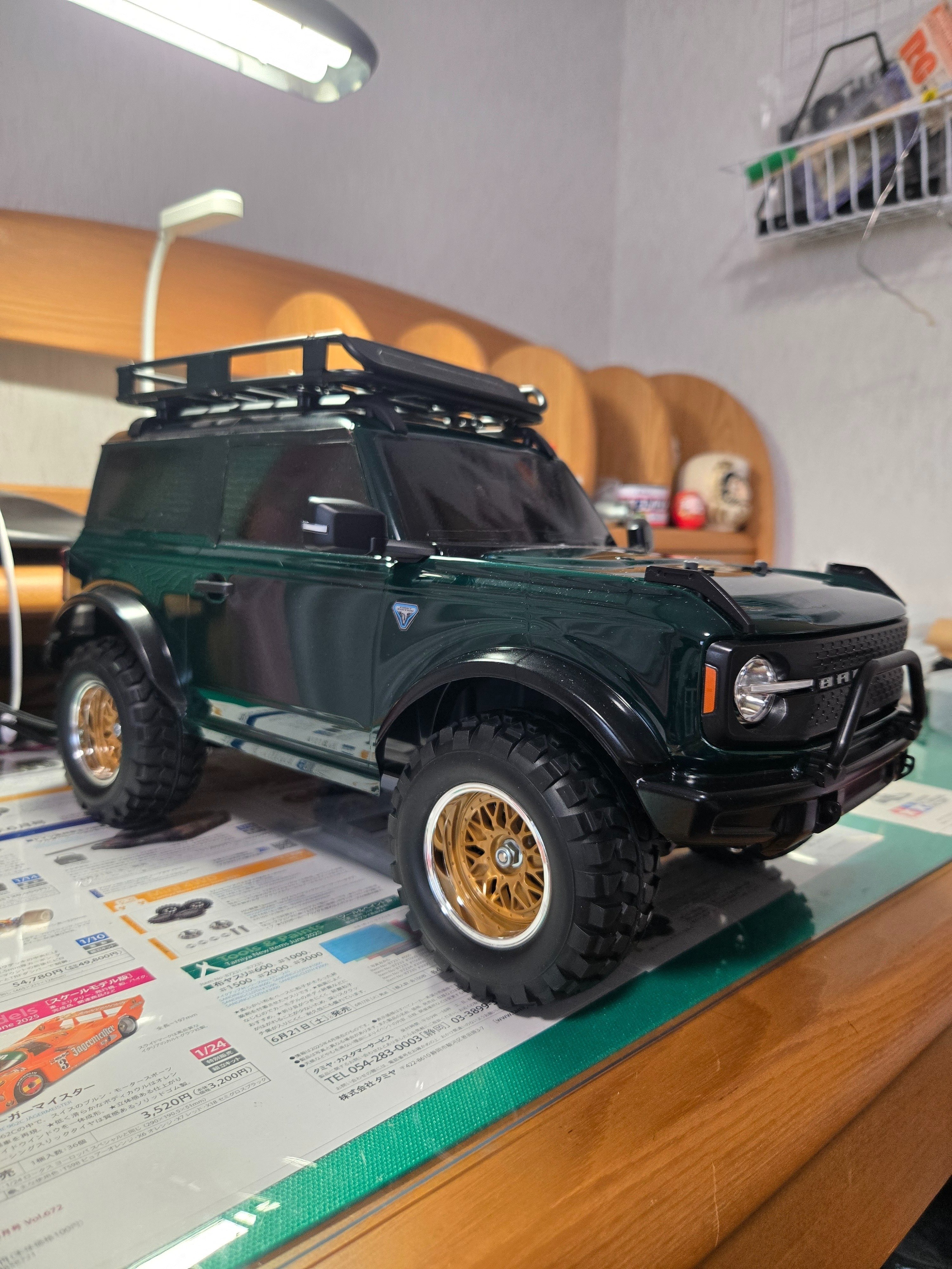 タミヤ　cc01 ブロンコ タミヤ 電動RCカーシリーズ 1/10RC フォード・ブロンコ 1973 (CC