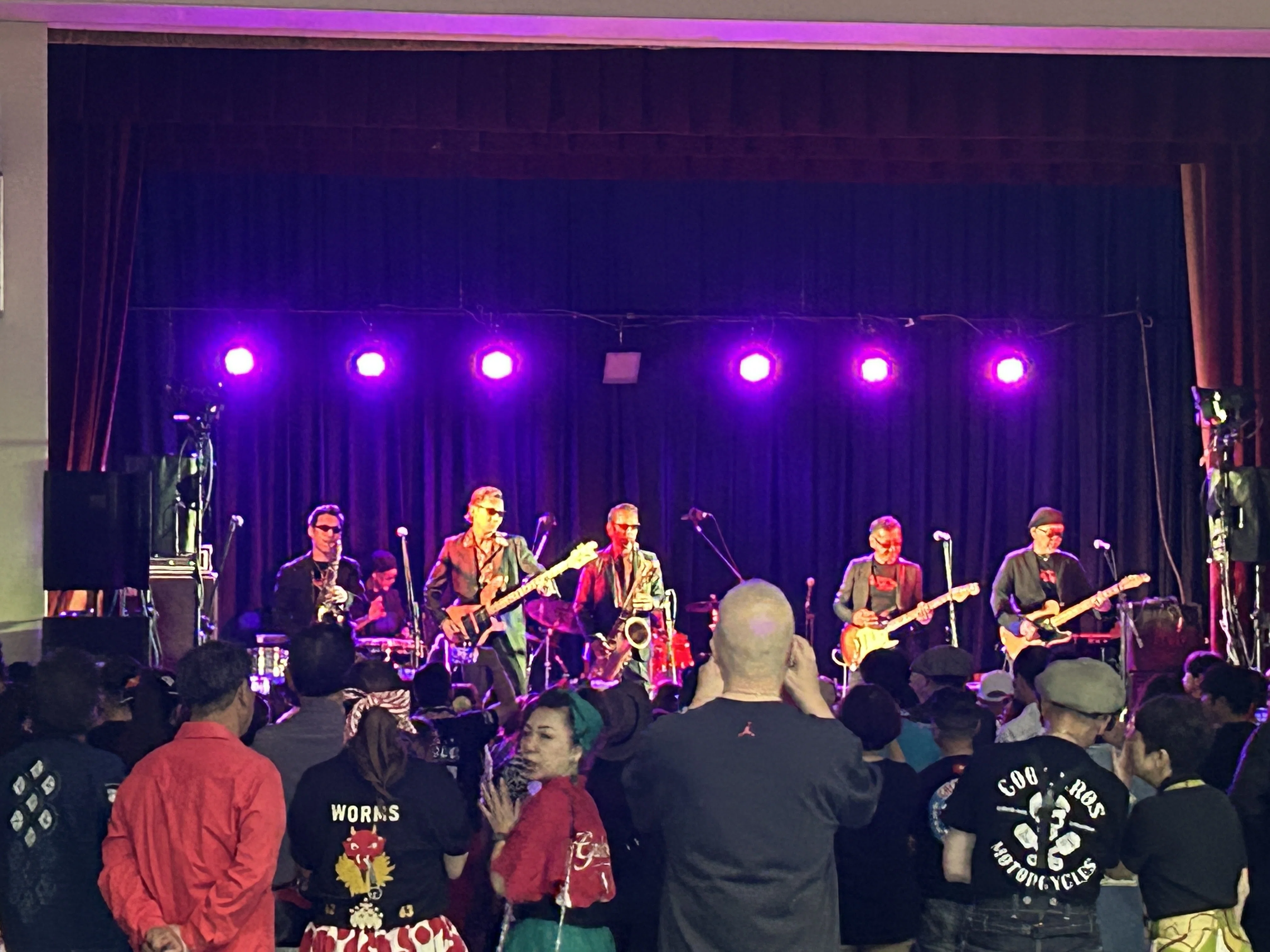 やっぱりライブは元気をもらえる！生の声と生演奏はサイコーだね