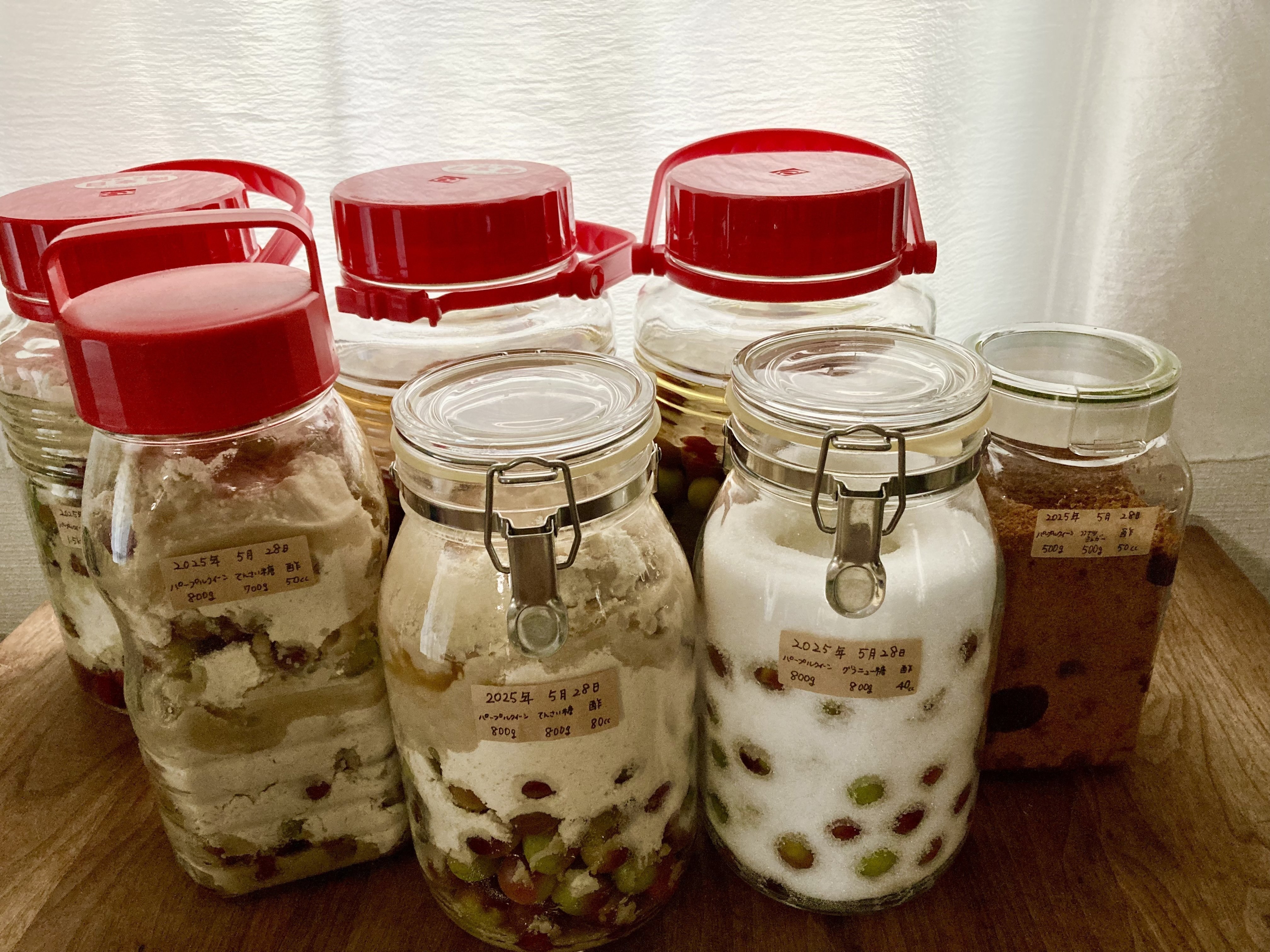 梅シロップ、移し替え。保存用のビンは何㎖？ 全体量の何割のシロップ