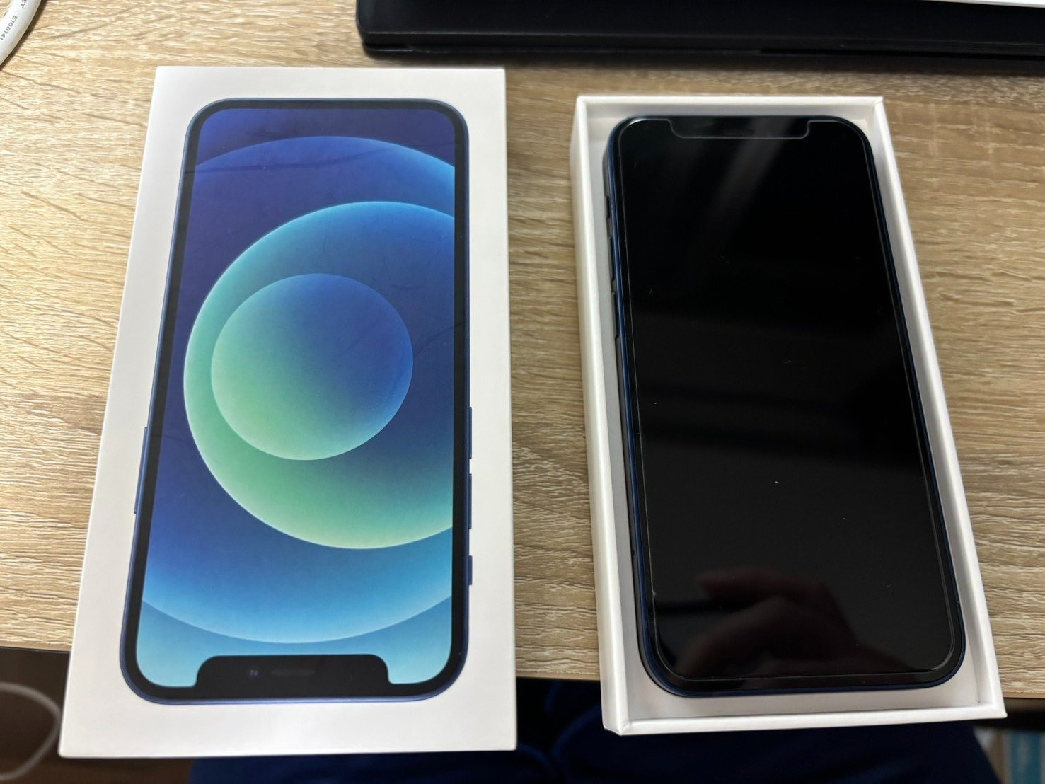 iPhone 12 mini ブルー 128GB 電池残量80% iPhone 12 miniを2025年にレビューする。処理性能は現役、サイズ