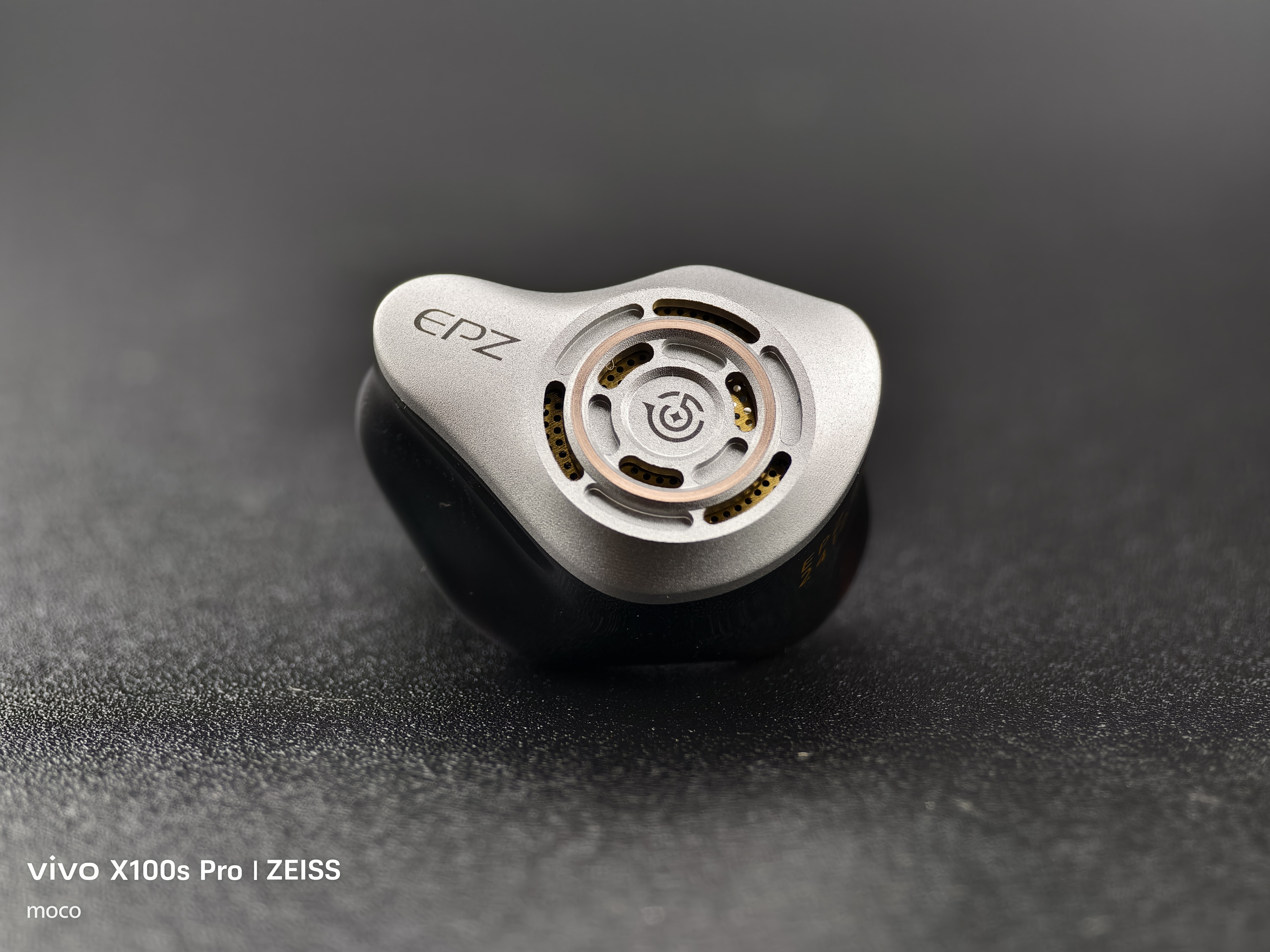 [美品] EPZ P50 1DD+2BA+2PLANAR 背面開放型 EPZ P50 1DD+2BA+2Planar Hybrid Drivers HiFi IEM 3.5/4.4 L