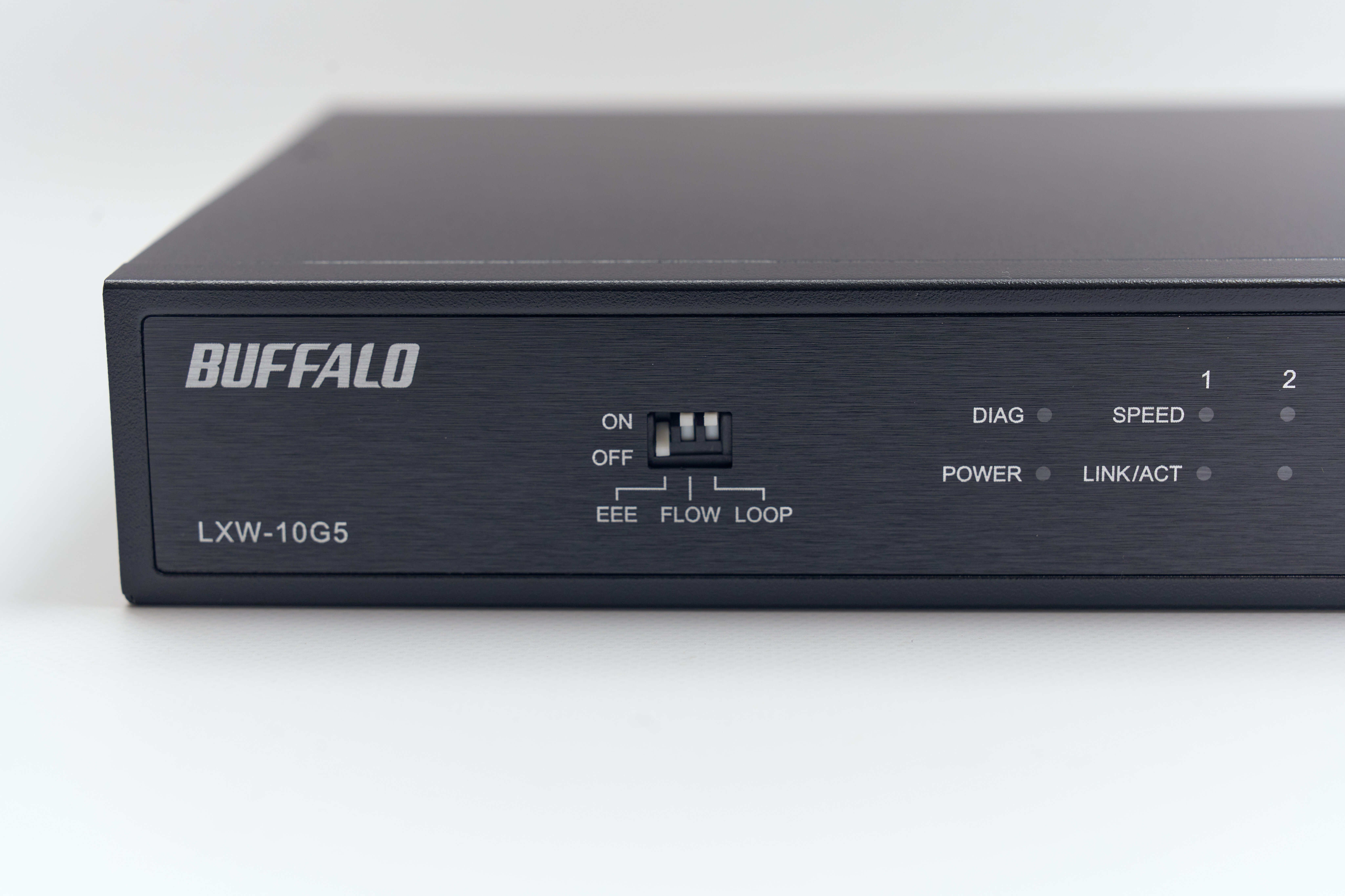 ついにBUFFALOからFAN搭載10GbE スイッチングHUB登場 | BUFFALO LXW