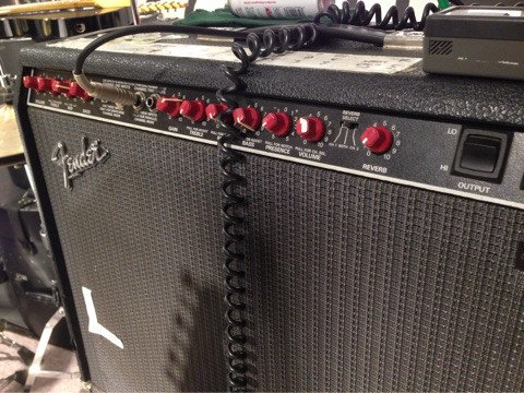 アベフトシ（THEE MICHELLE GUN ELEPHANT)の機材｜plutoculture