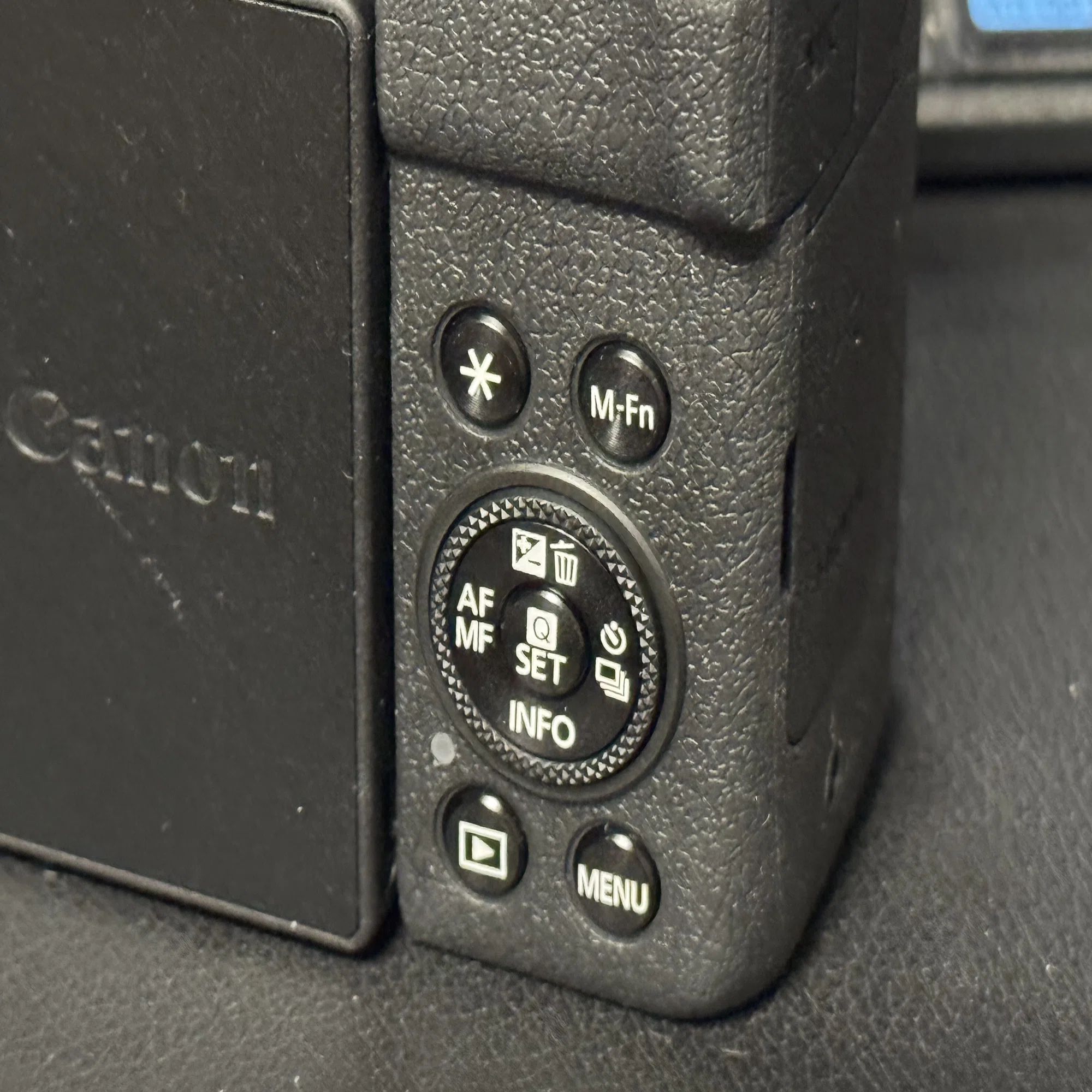 PowerShot V1」スペックでは見えない痒い所がもどかしいCanonの 