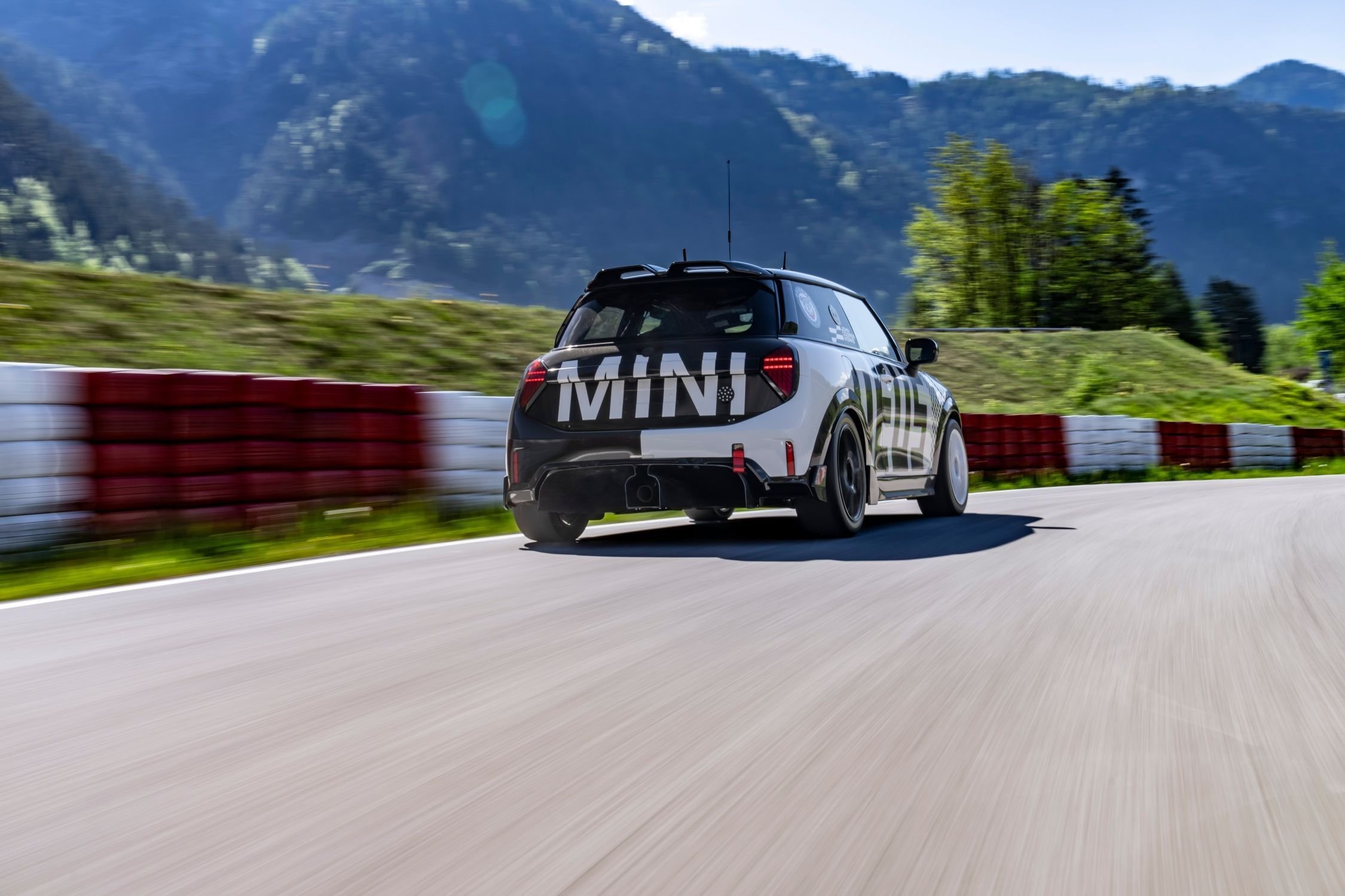 MINI】あかん、頭ん中JCW一色やw｜鈴木BOB康昭