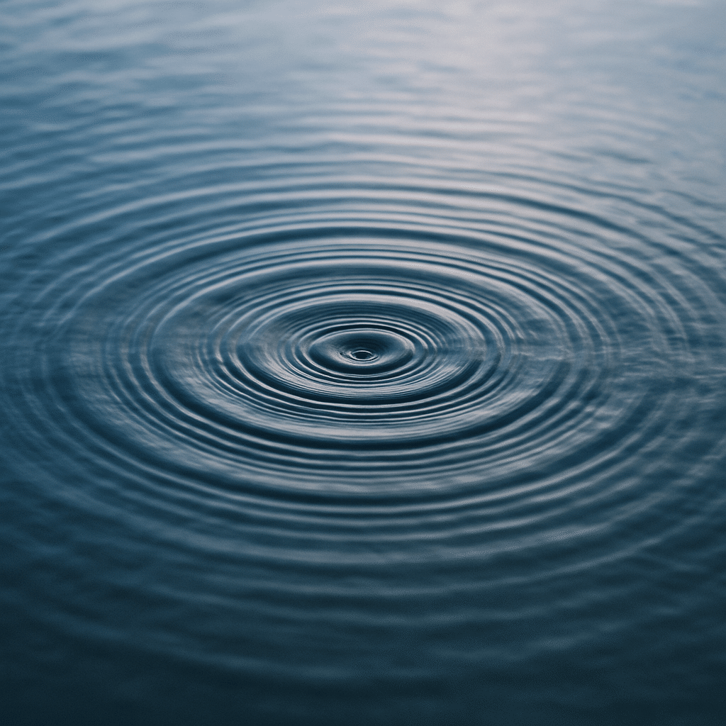 水紋に映る、あなたの人生。疲れた心に「気づき」の一滴を。｜みみごころ