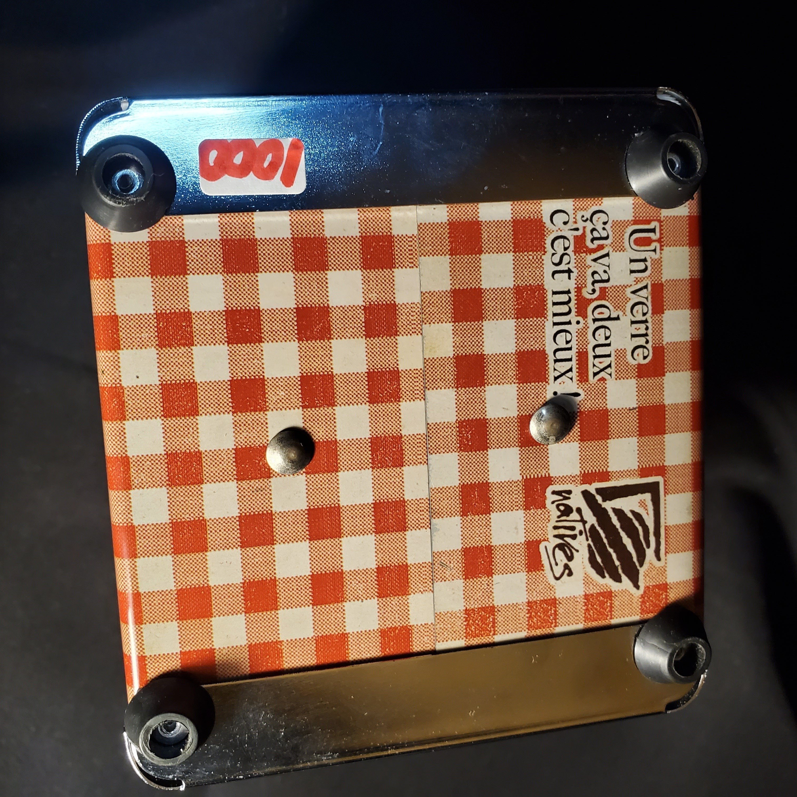 箱ティッシュにさよなら！【昭和のナプキンホルダー】｜パンツ・ベルメール