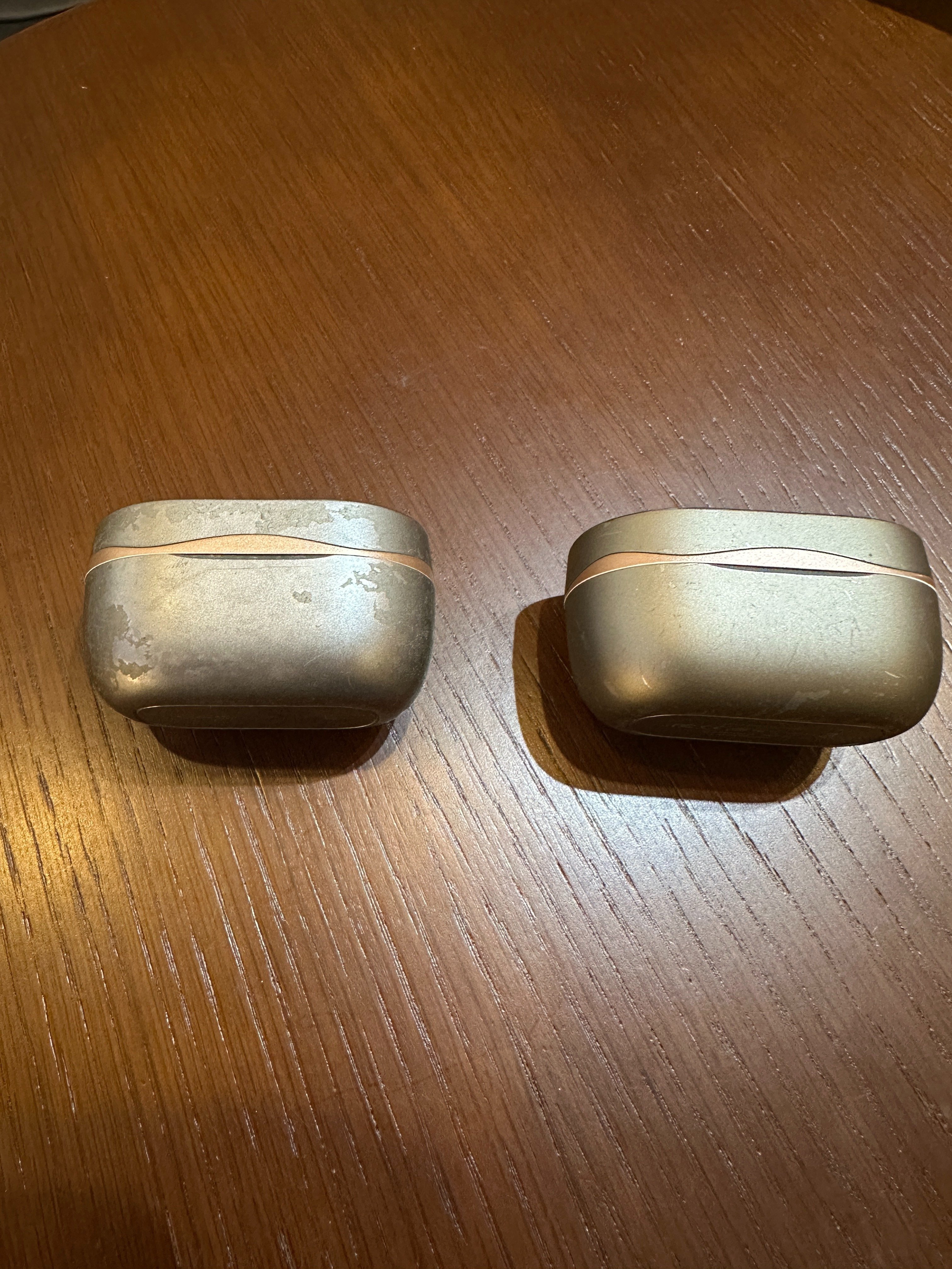 App イヤホンなし　外側のジャンク I took apart a pair of Chinese headphones that definitely