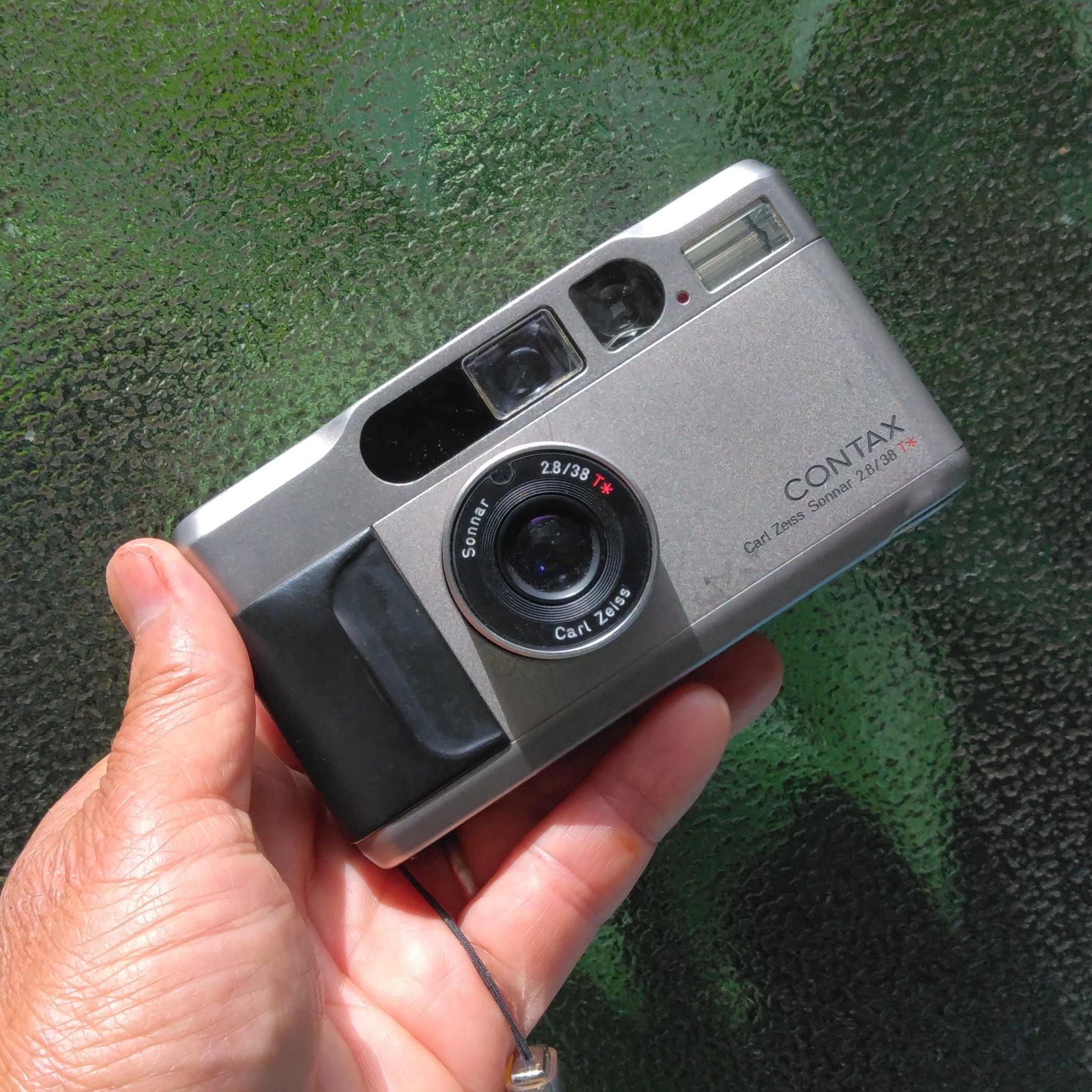 CONTAX T2 Carl Zeiss Sonnar 38mm F2.8 T
