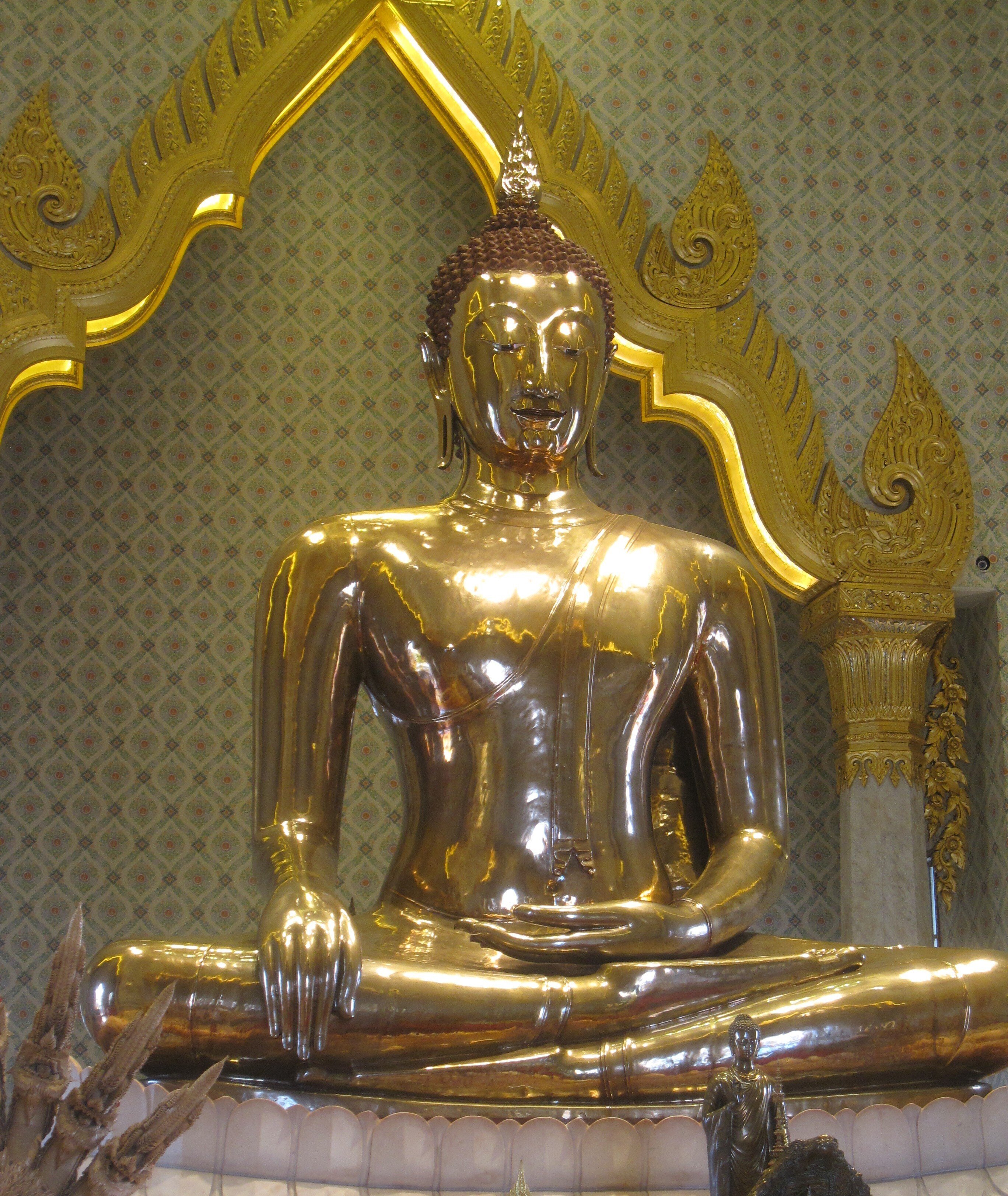 特別オファー 何故？THAIの仏像 金色 ？｜アラ古稀ジジとババ 彫刻・オブジェ