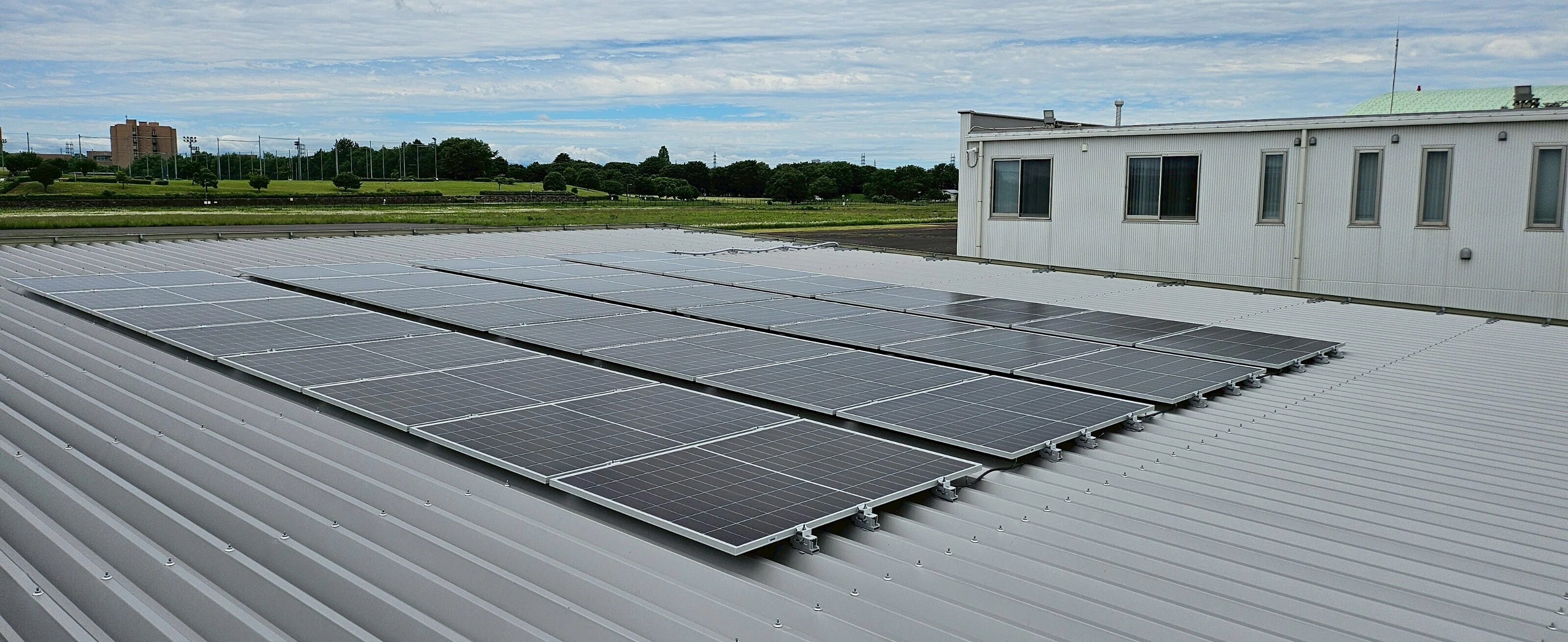 東京都案件 パネル容量14kw パワコン容量9.9kw 自家消費太陽光発電設備