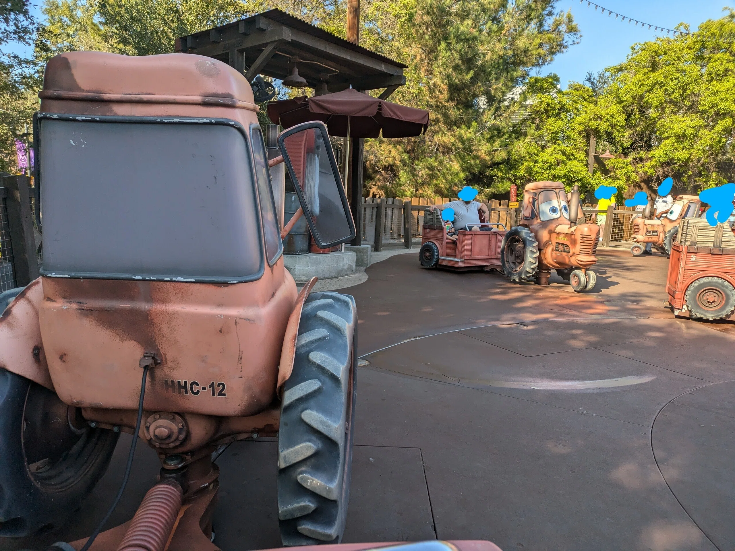 カリフォルニアディズニー アドベンチャーワールド カーズランド編｜めめん