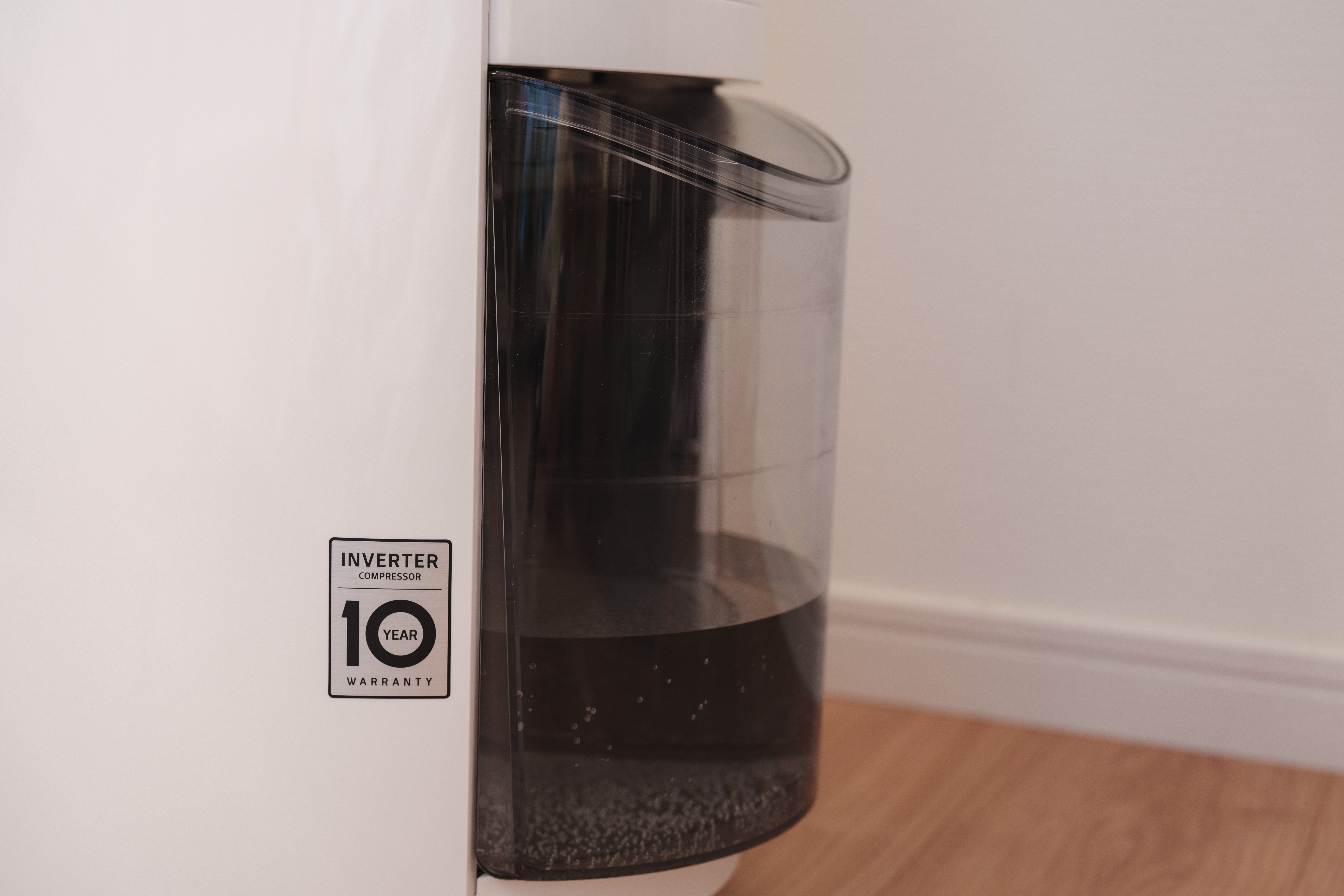 LG、靴やクローゼットも除湿する衣類乾燥除湿機 - 家電 Watch