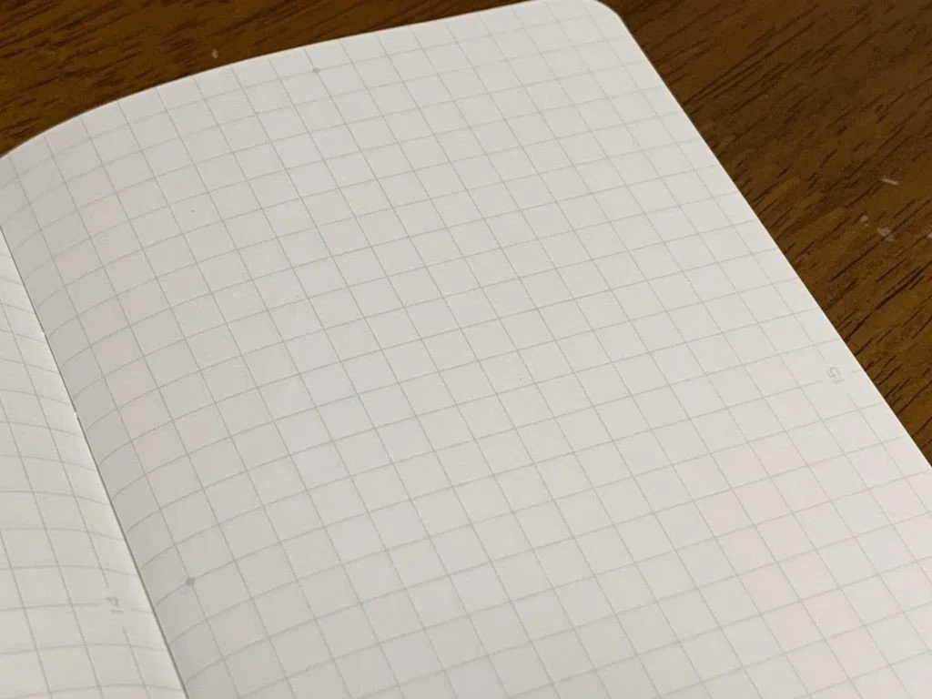 What Is DIALOG NOTEBOOK?｜DIALOG NOTEBOOK｜ページ番号入りの小さな方眼ノート