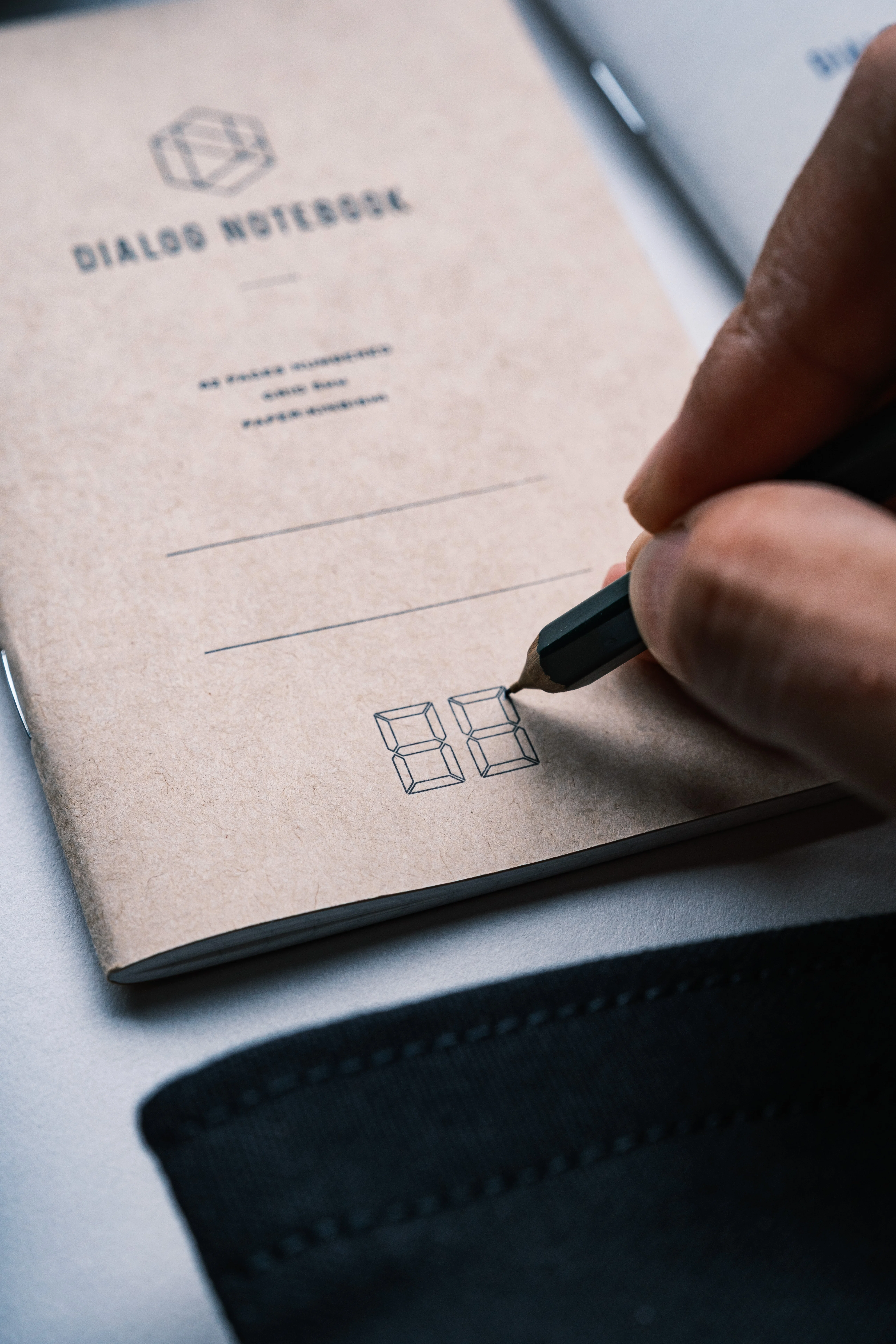 What Is DIALOG NOTEBOOK?｜DIALOG NOTEBOOK｜ページ番号入りの小さな