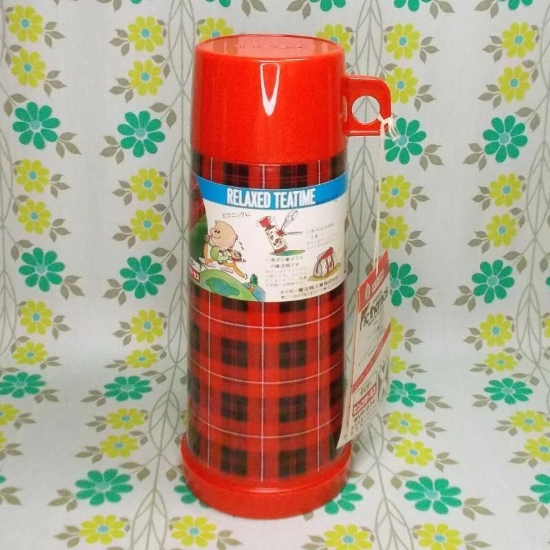 昔の水筒   かなり古い物だと思います。 ダイカプラスチック 水筒 DAIKA PLASTIC BAMBY CANTYEEN イラスト入り
