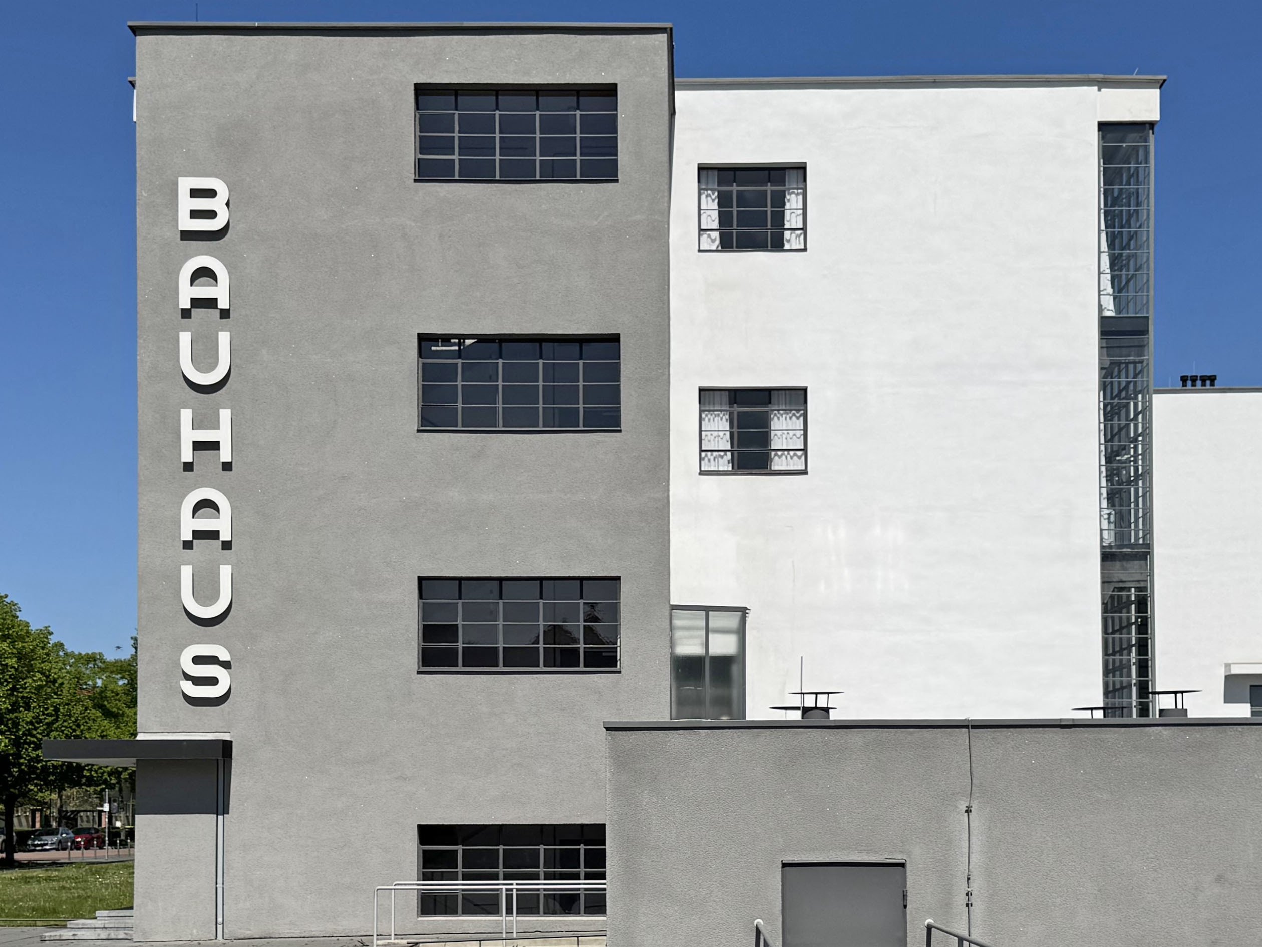 建築】バウハウスってなんですか？｜Hiroshi Kawajiri