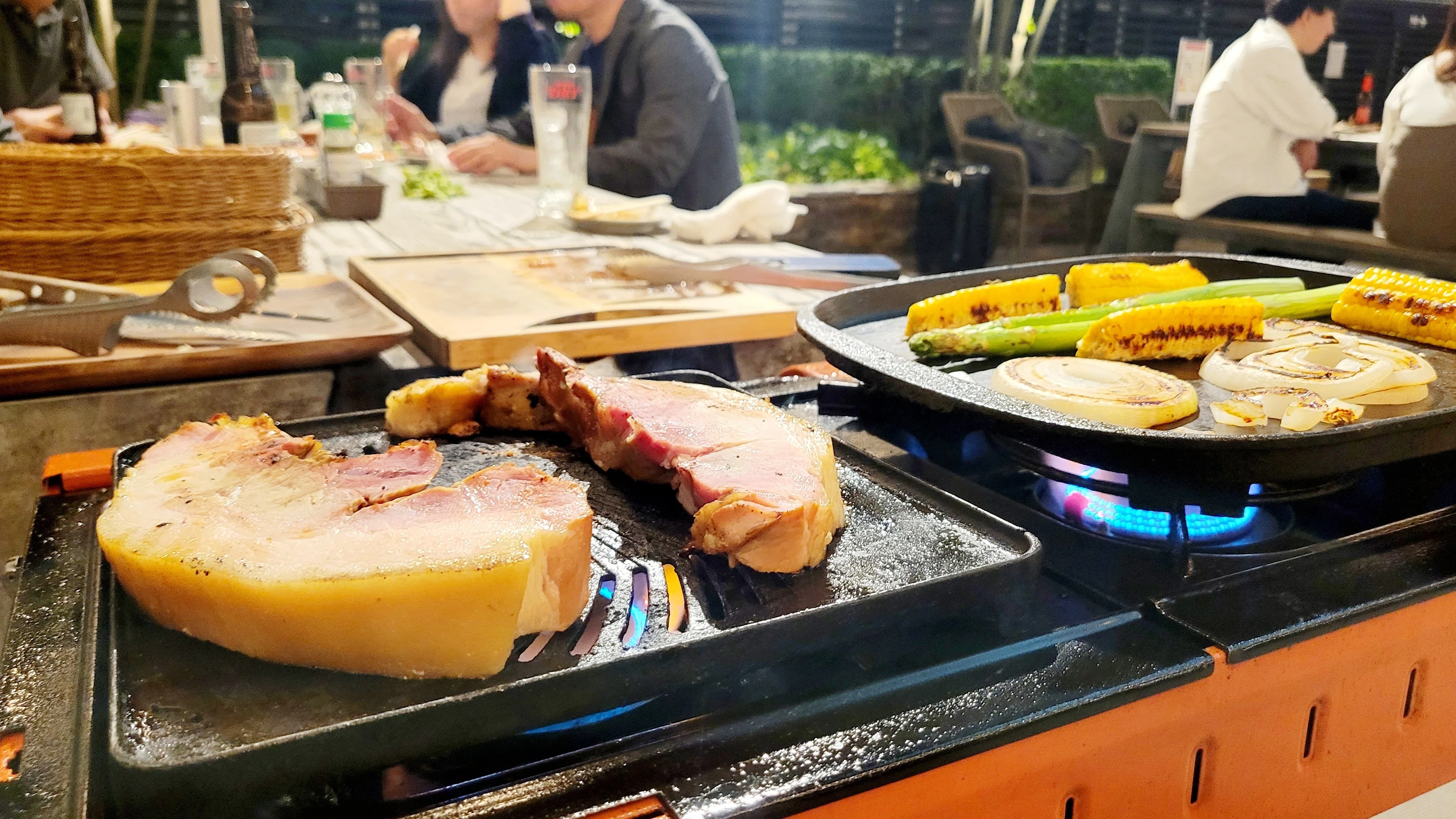 グルメ】今年度初のBBQは高島屋の屋上庭園ビアガーデン🍺🥩✨｜Yukihiro🧸