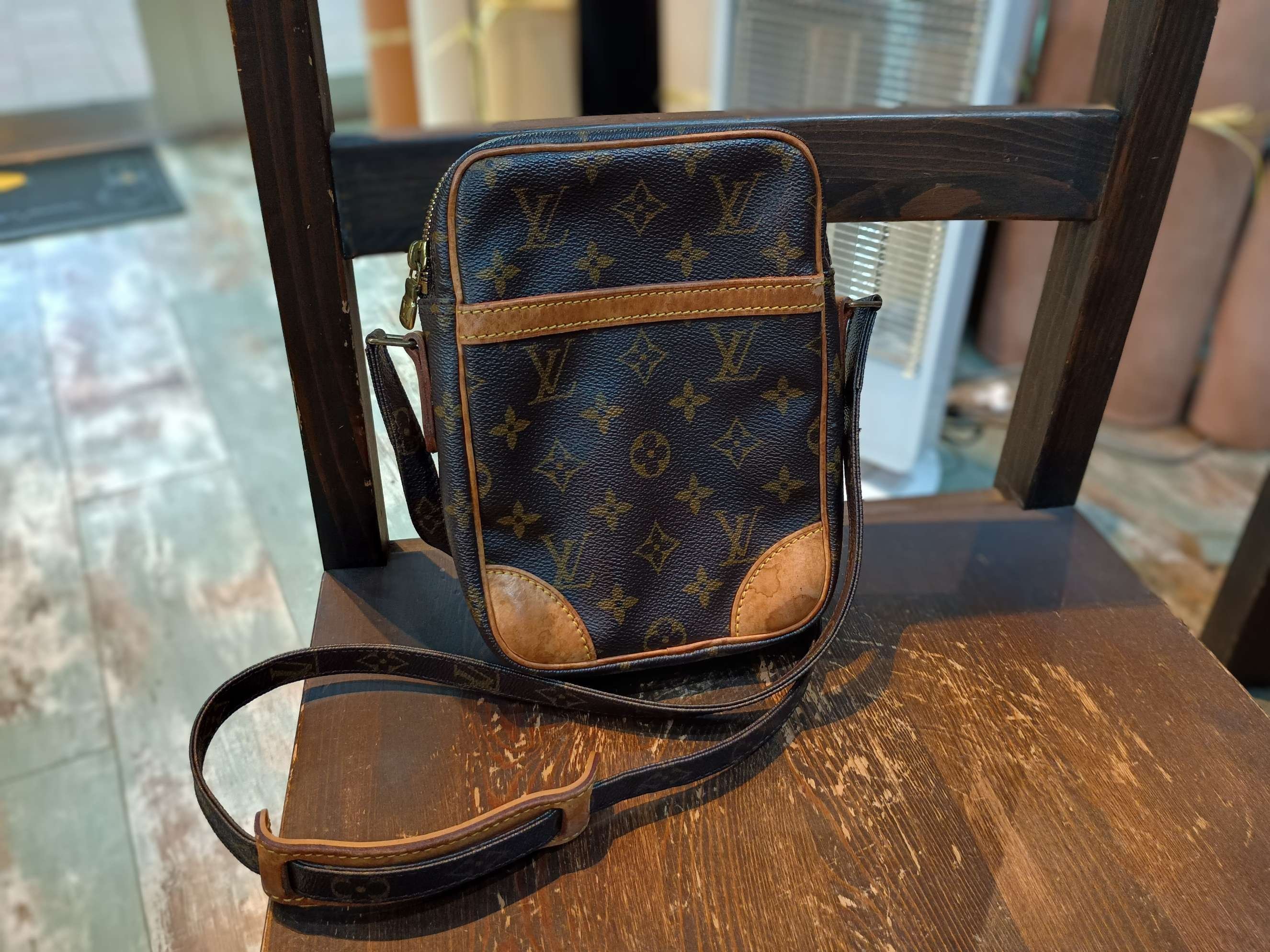 【公式ショップ】 根付修理/根革交換】Louis Vuitton/ルイヴィトンショルダー バッグ
