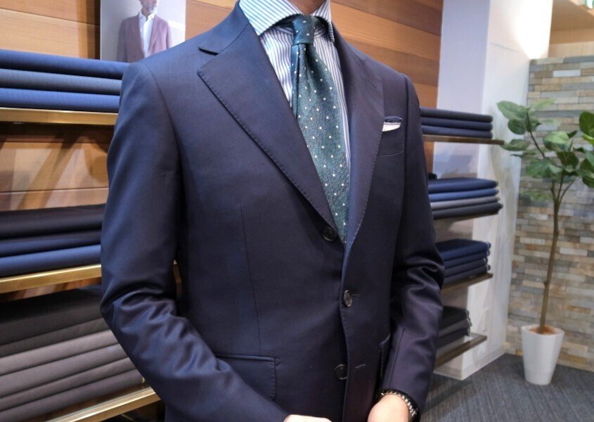 オーダースーツ　濃紺 初めてのオーダースーツ“迷ったら紺無地”が正解｜Supremo_ginza