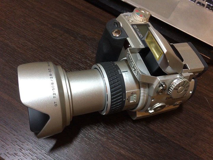 カメラのカラーはブラック？シルバー？｜きくりんぐ