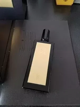 Sidi Bel-Abbès（Section d'or） Serge Lutens｜ｱﾋﾙﾁｬﾝの日常