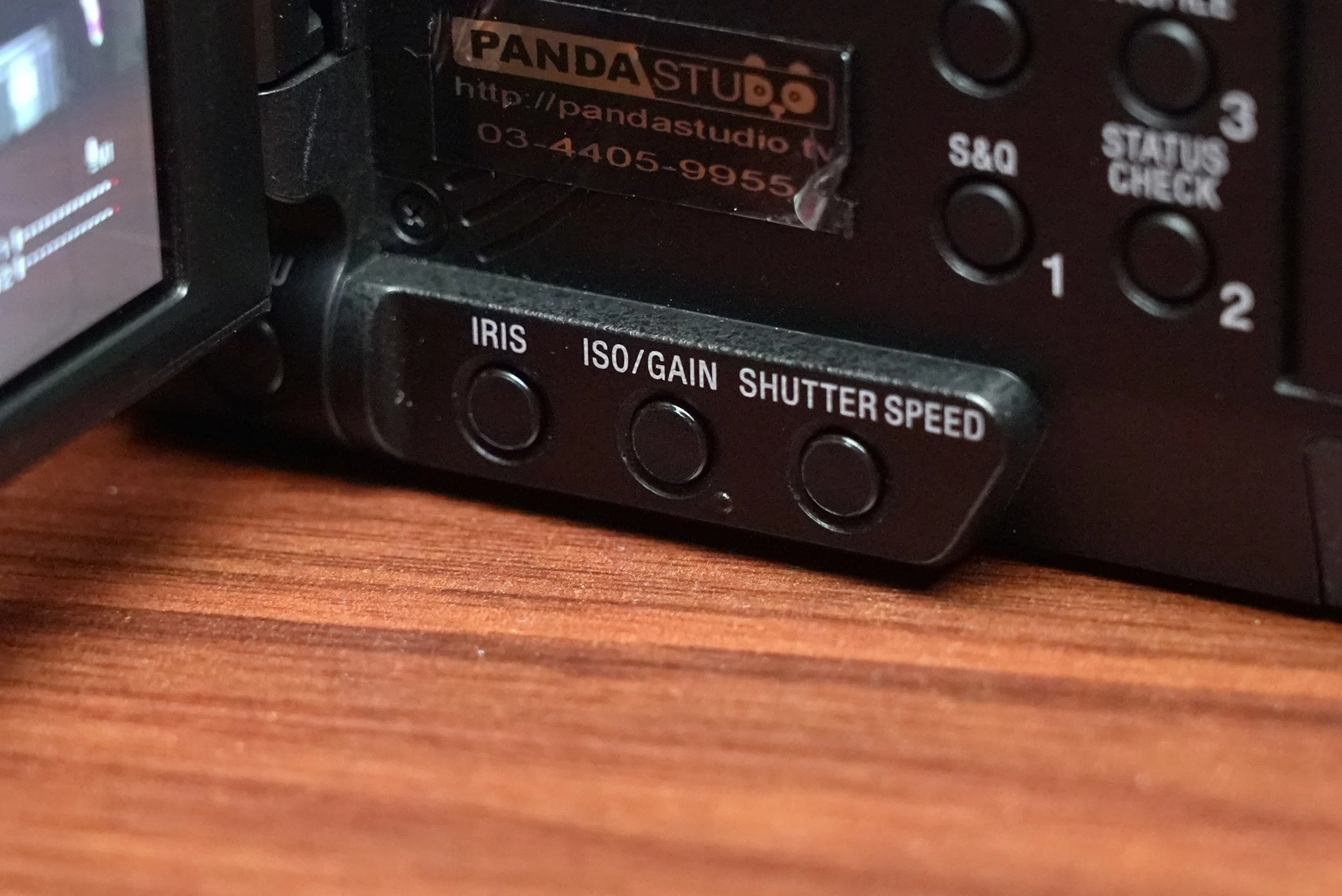 ハンディカメラSONY HXR-NX80の忘れがちな設定方法メモ 〜アイリス