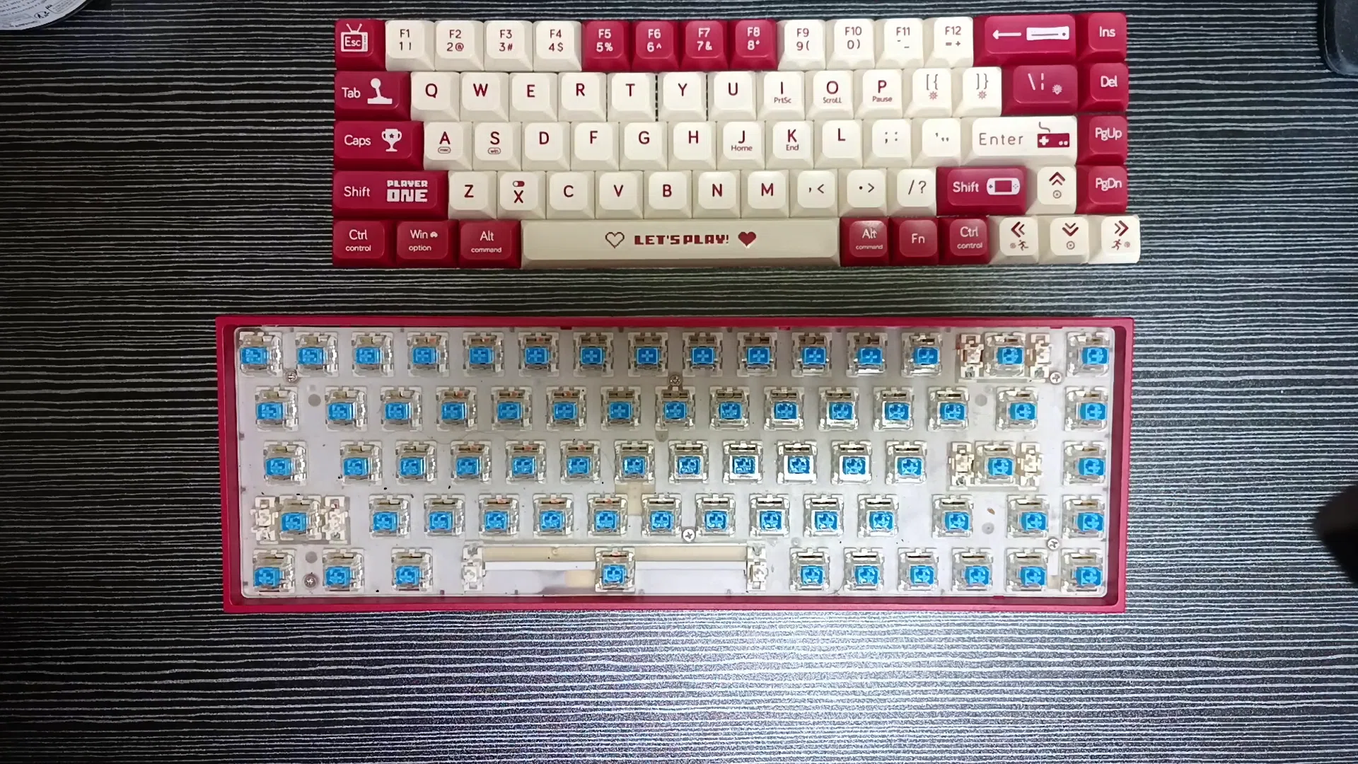 メカニカルキーボードのキースイッチを青軸🔵から赤軸🔴に交換してみた