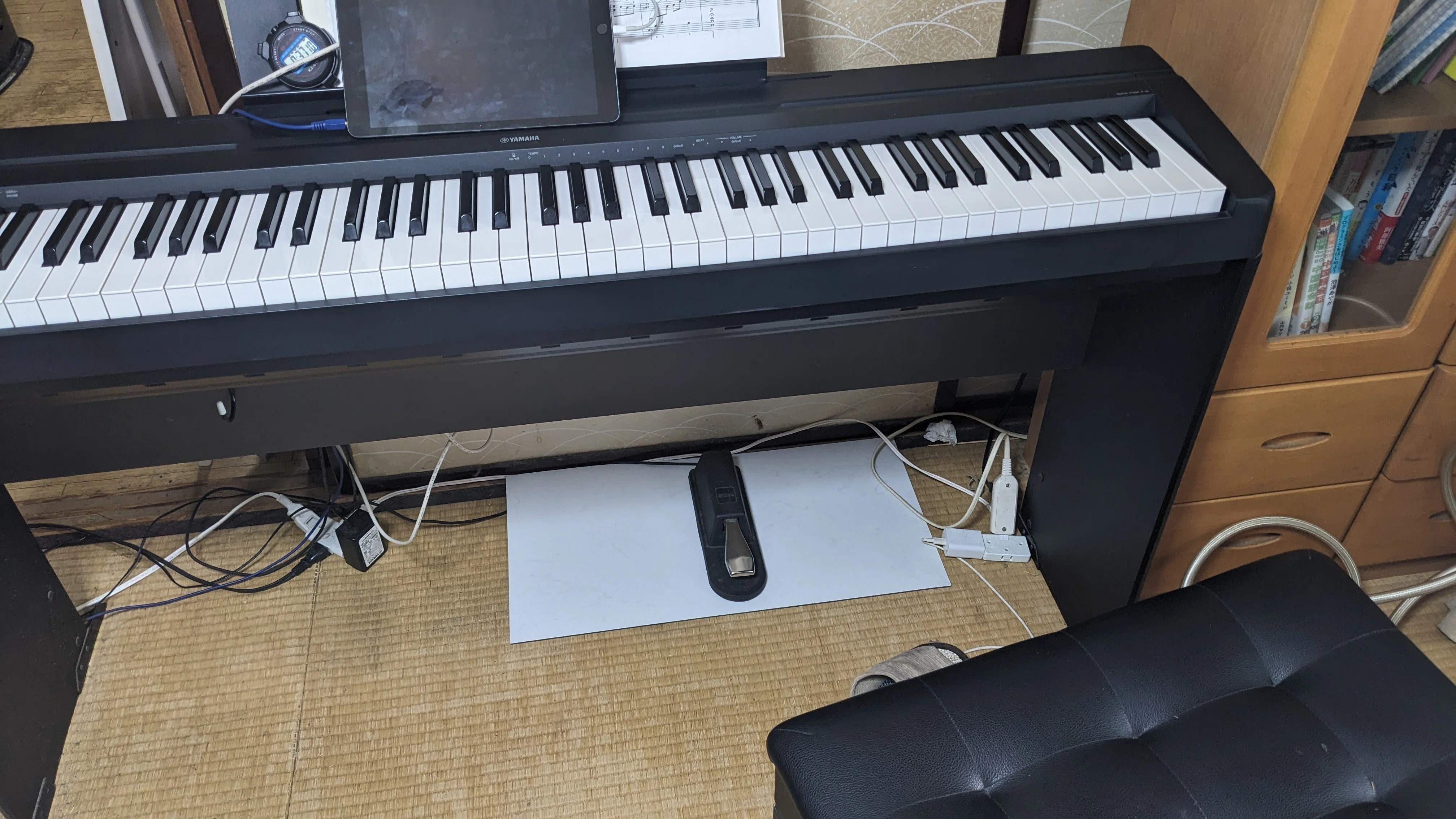 お譲り予定の方決まりました。【ペダル＆ケース付き】タッチカーブ電子 