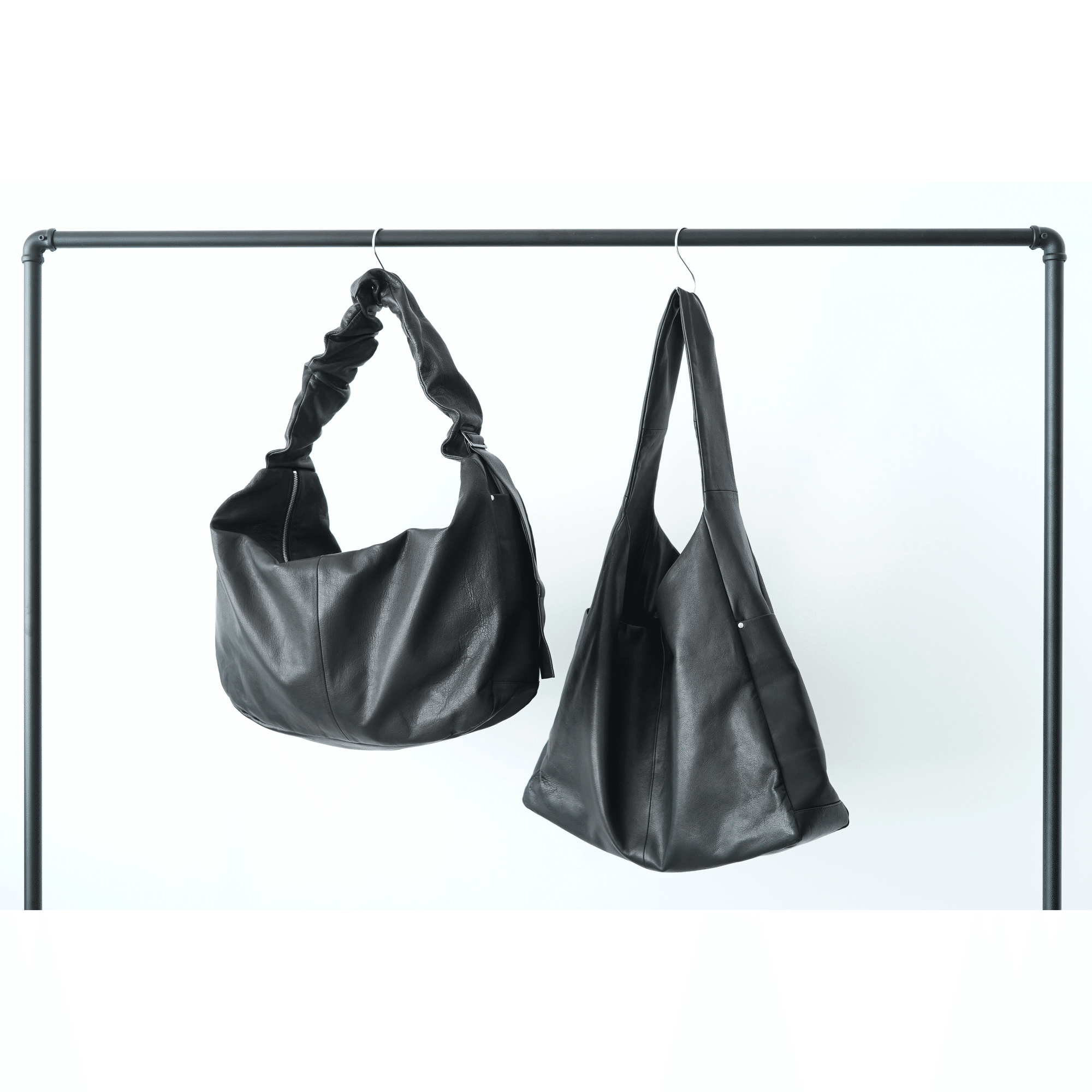 ssstein LEATHER SHOULDER BAG ショルダーバッグ 即完 今季も名作が帰ってきた。ssstein (シュタイン) Shirring Handle