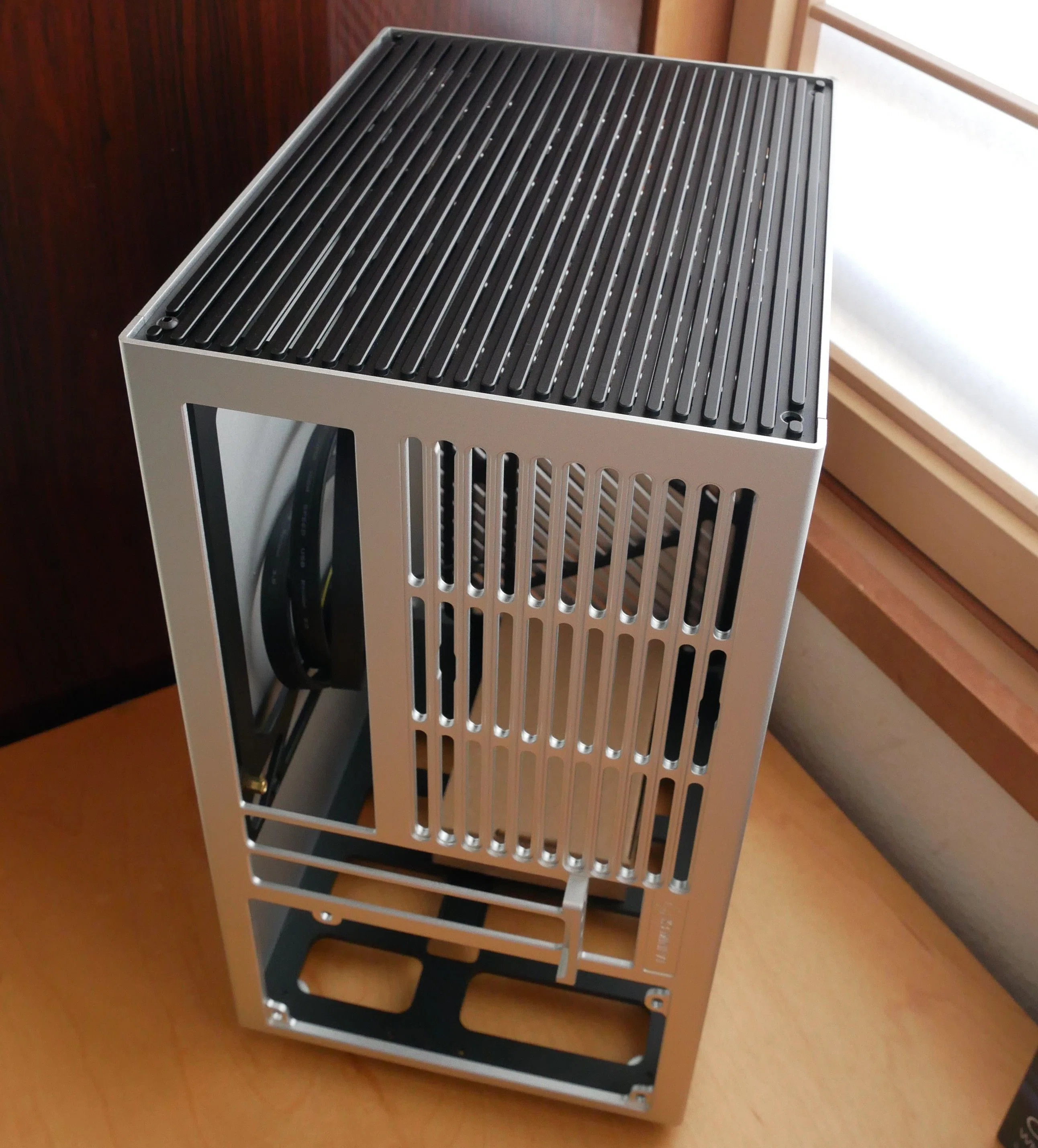 mini-ITXを組んでみた～ケース選定編｜猫目ゴールド