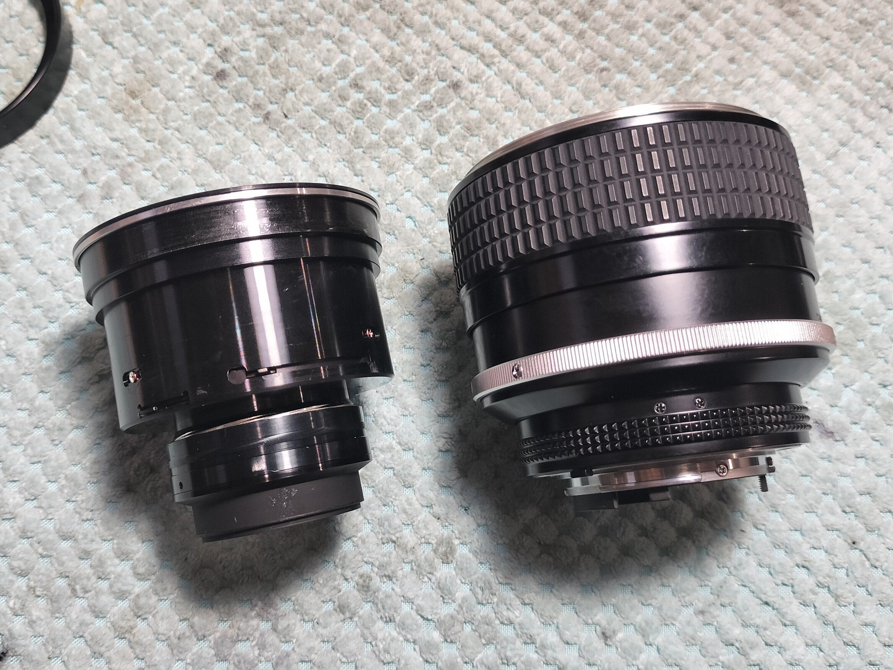 Nikon Ai-s Nikkor 85mm F1.4の分解｜フィルムカメラ修理のアクアカメラ