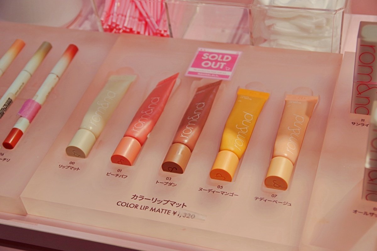 レポート】rom&nd「PINK OFFICE」原宿に上陸！Z世代が行列を作る理由は